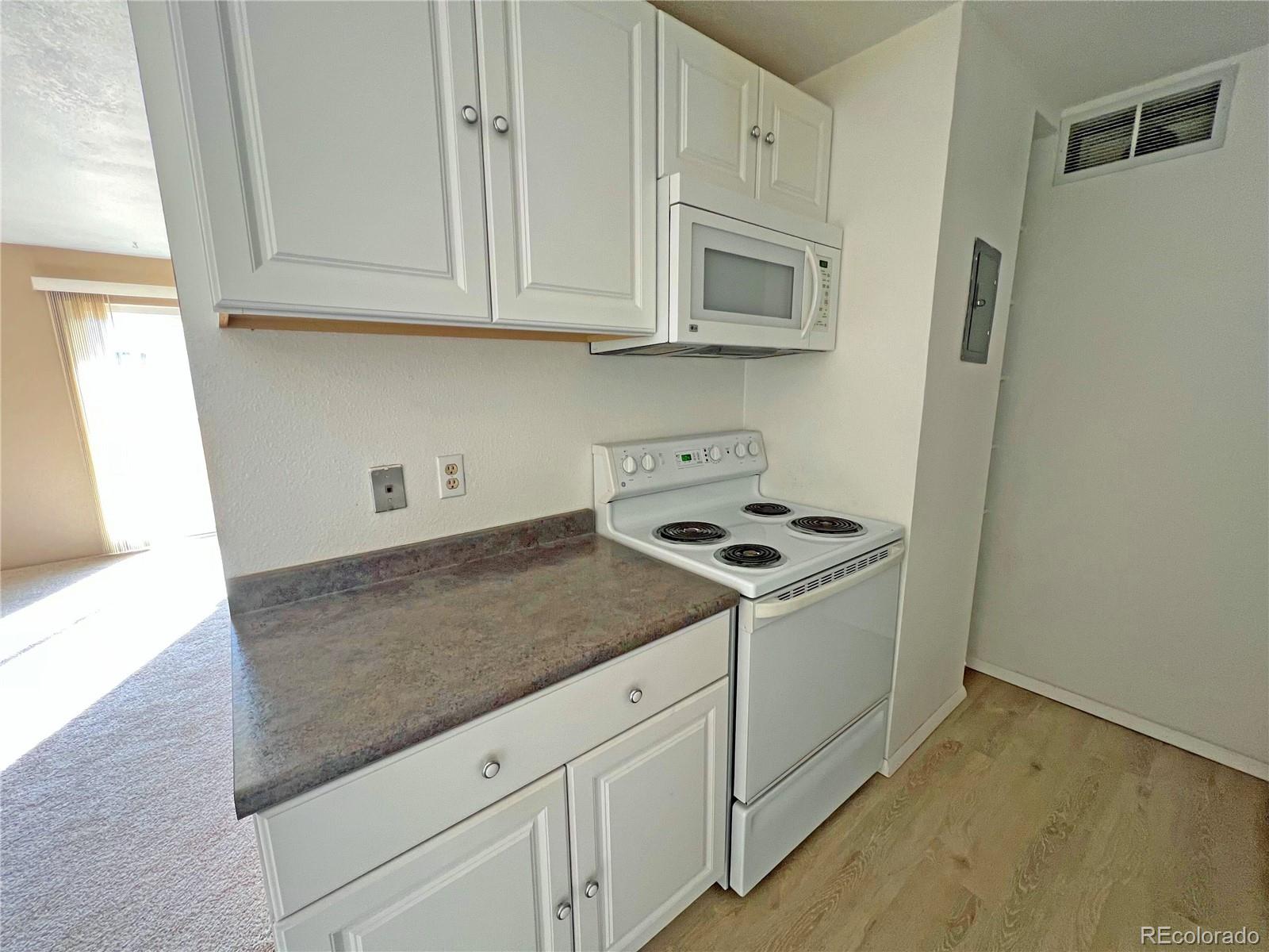 MLS Image #3 for 10211  ura lane 2-208,thornton, Colorado