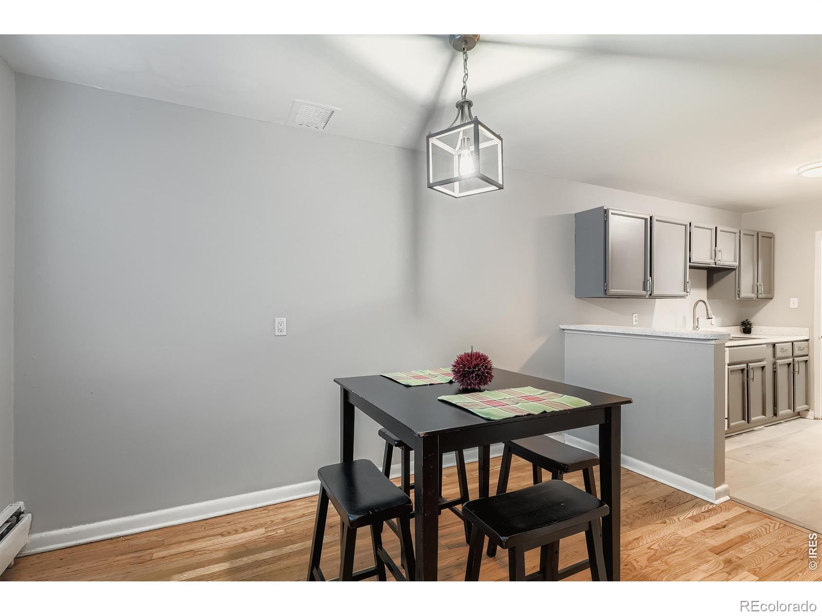 MLS Image #9 for 1375 n williams street 105,denver, Colorado