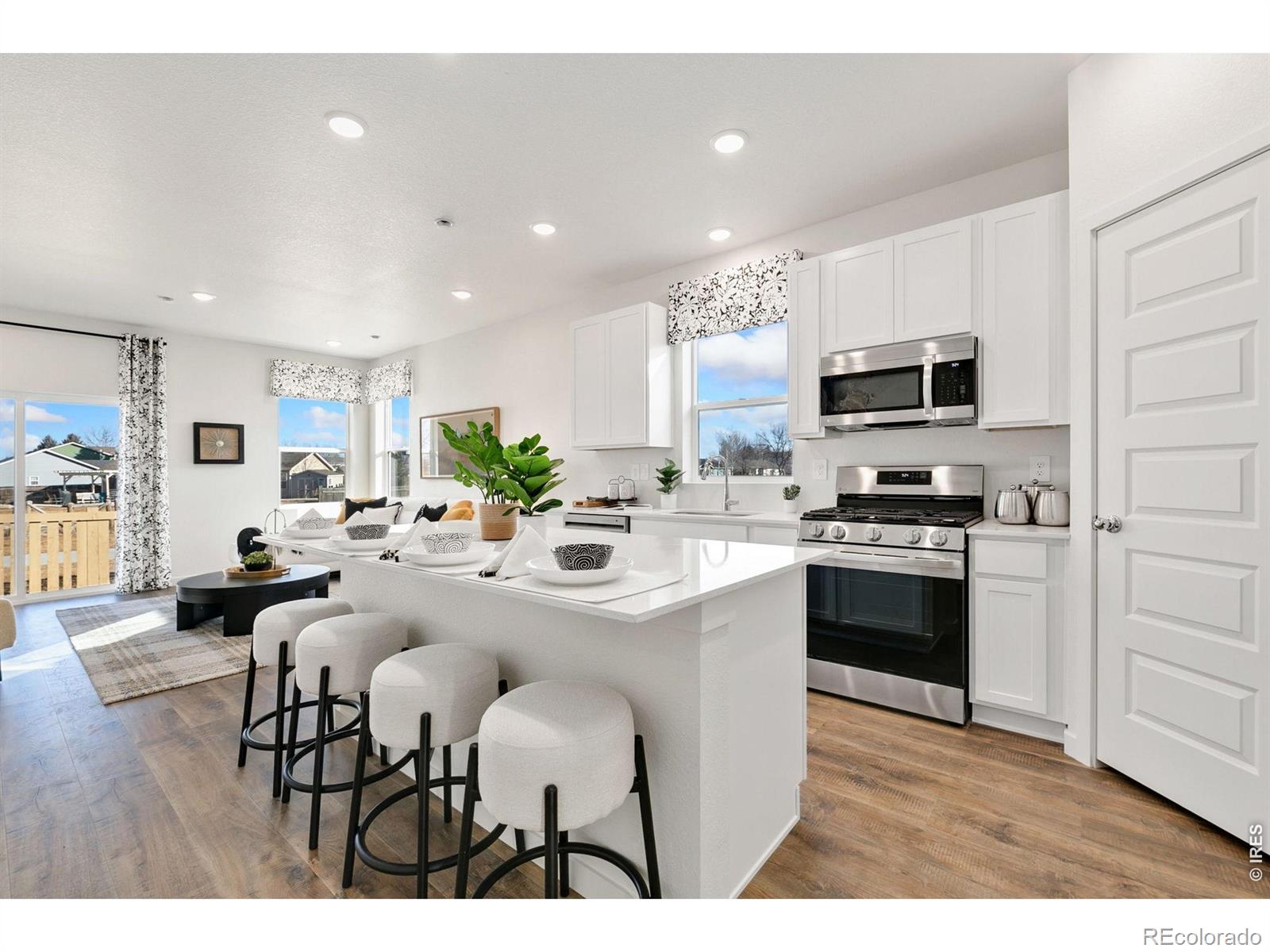 MLS Image #12 for 752  ayrshire road,johnstown, Colorado