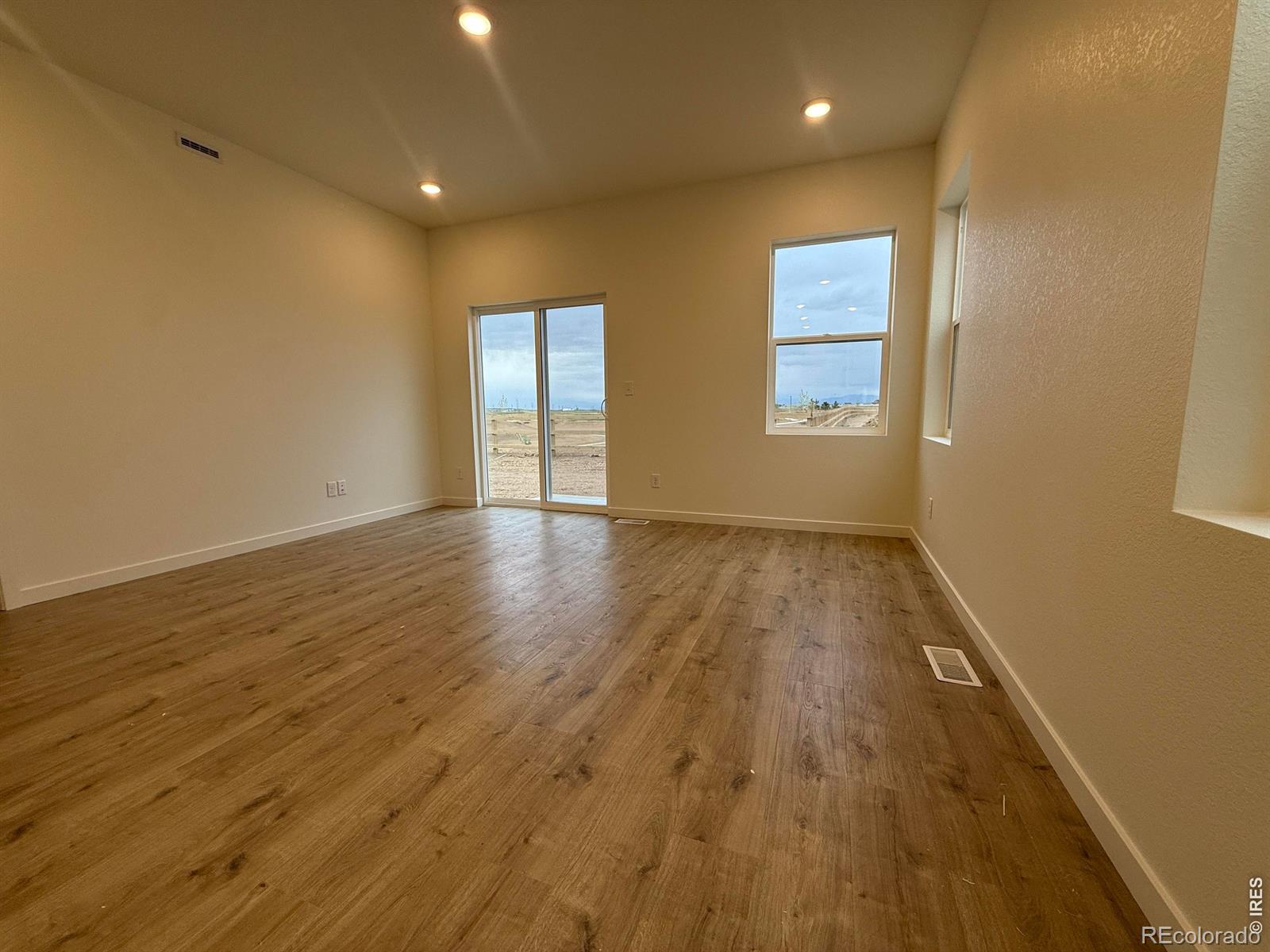 MLS Image #2 for 752  ayrshire road,johnstown, Colorado