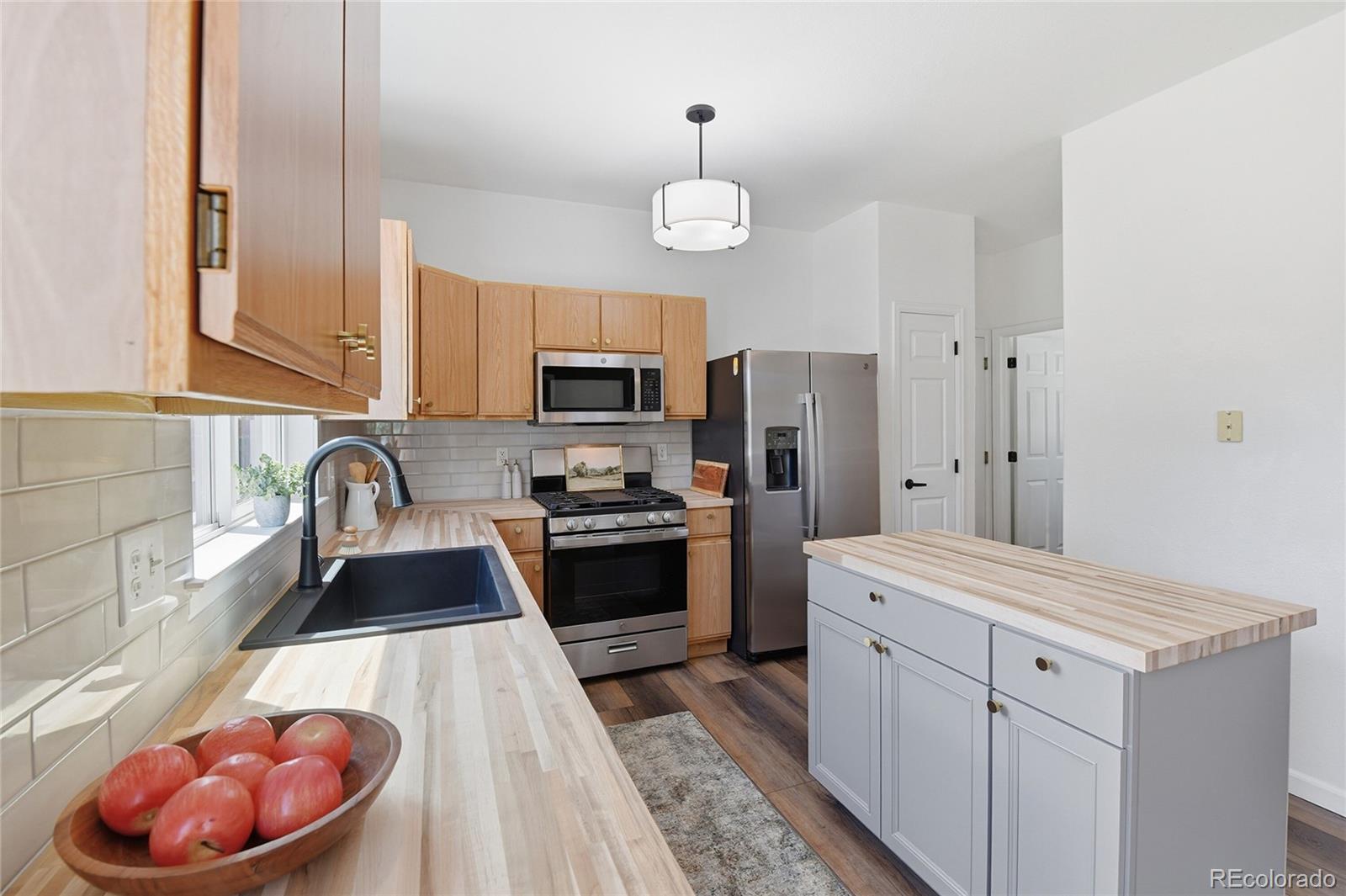 MLS Image #13 for 10640 w girard avenue,lakewood, Colorado