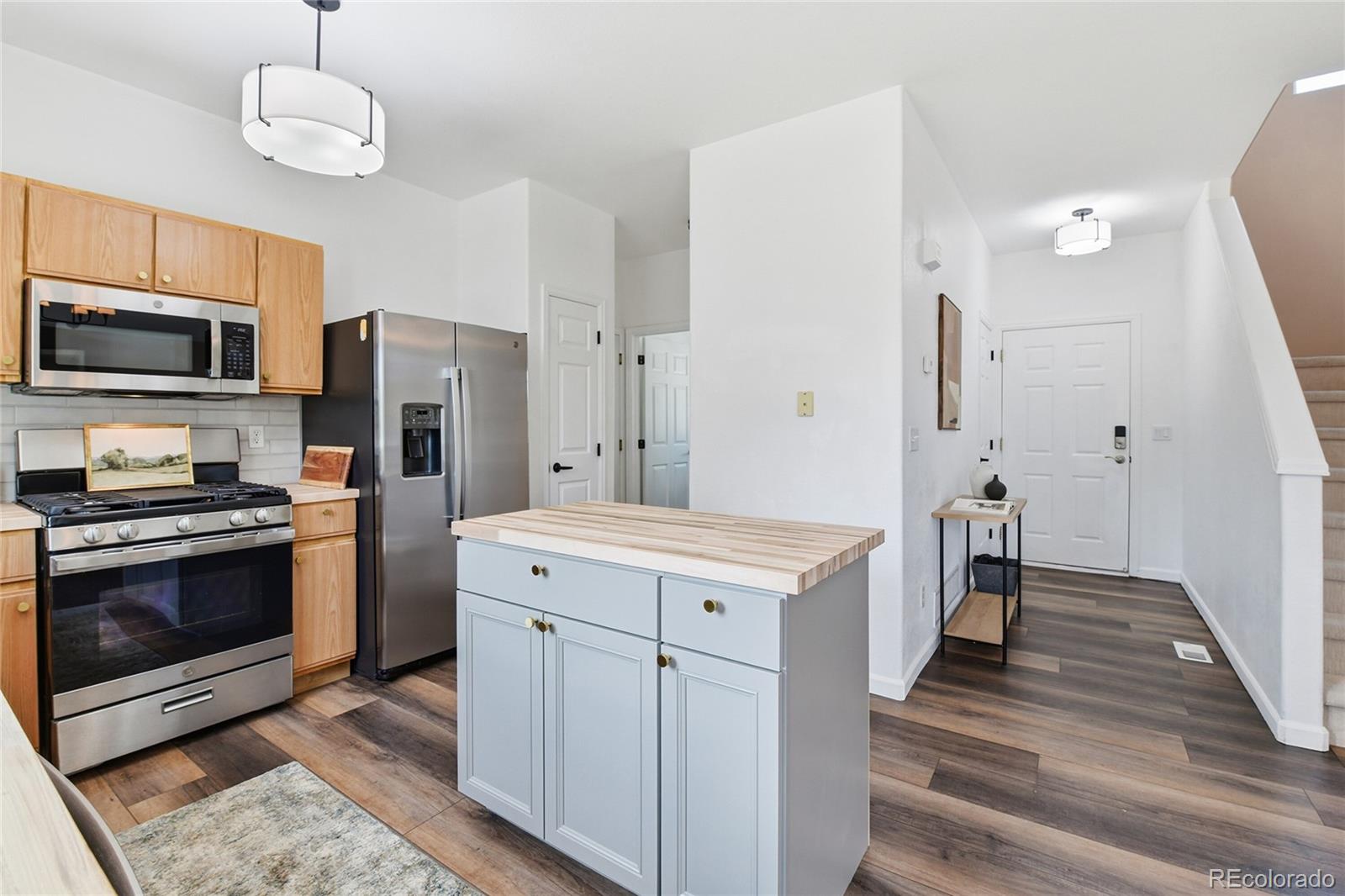 MLS Image #5 for 10640 w girard avenue,lakewood, Colorado