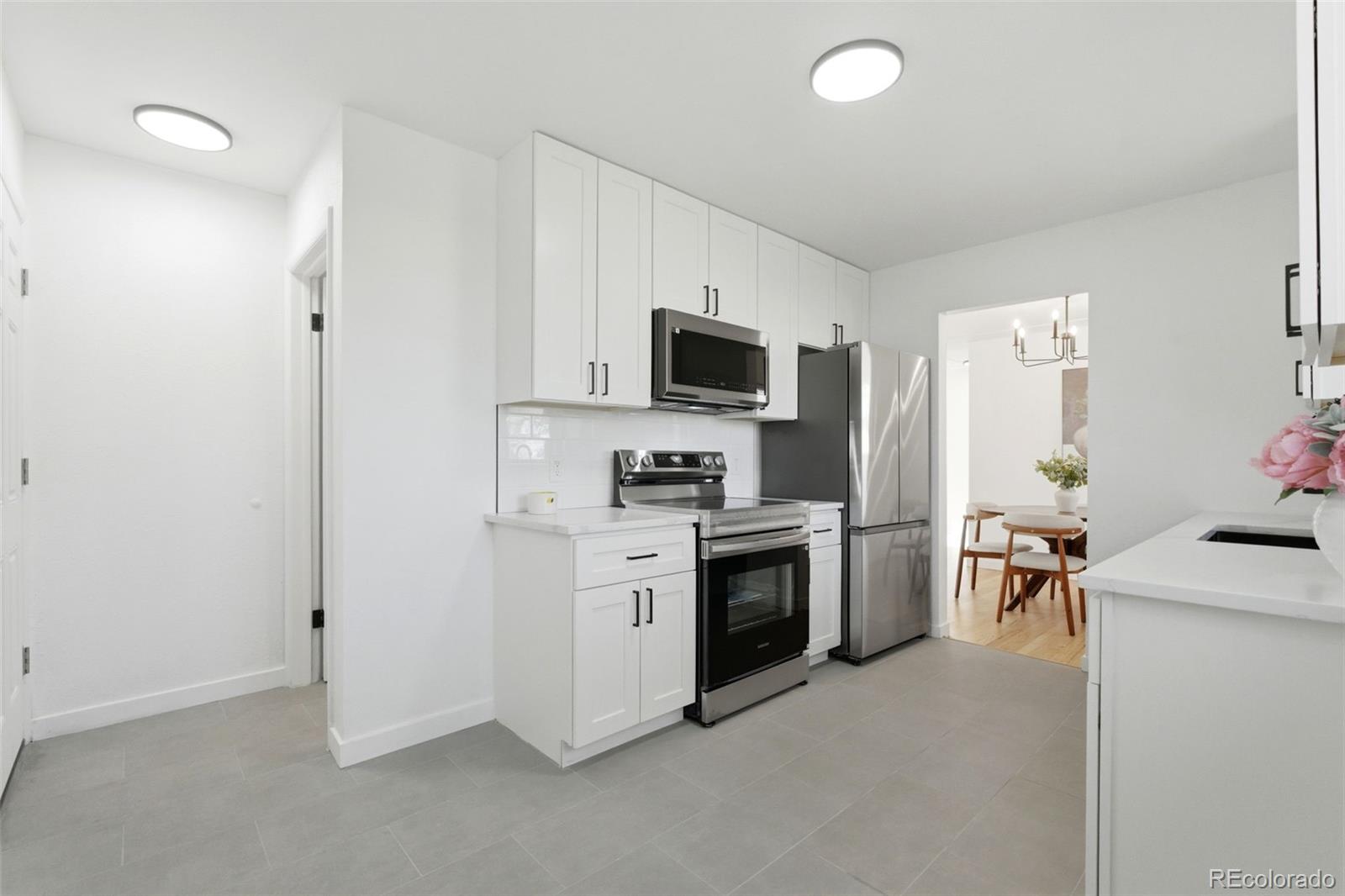 MLS Image #10 for 5080 s delaware street,englewood, Colorado