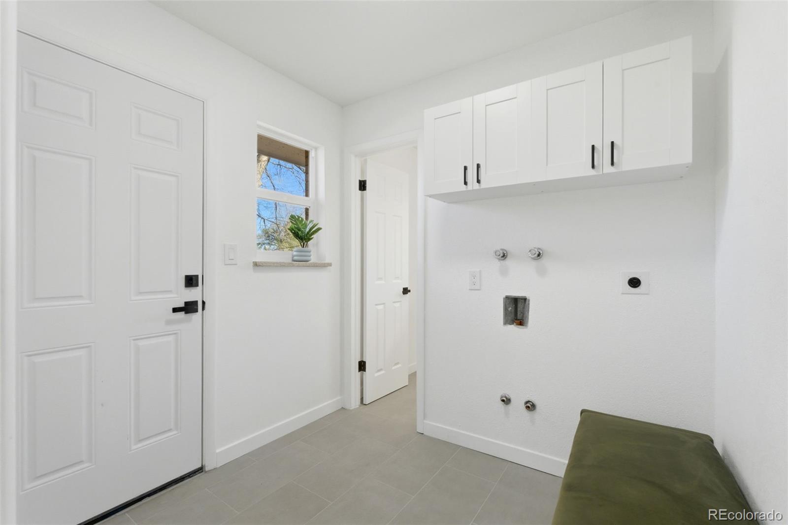 MLS Image #13 for 5080 s delaware street,englewood, Colorado