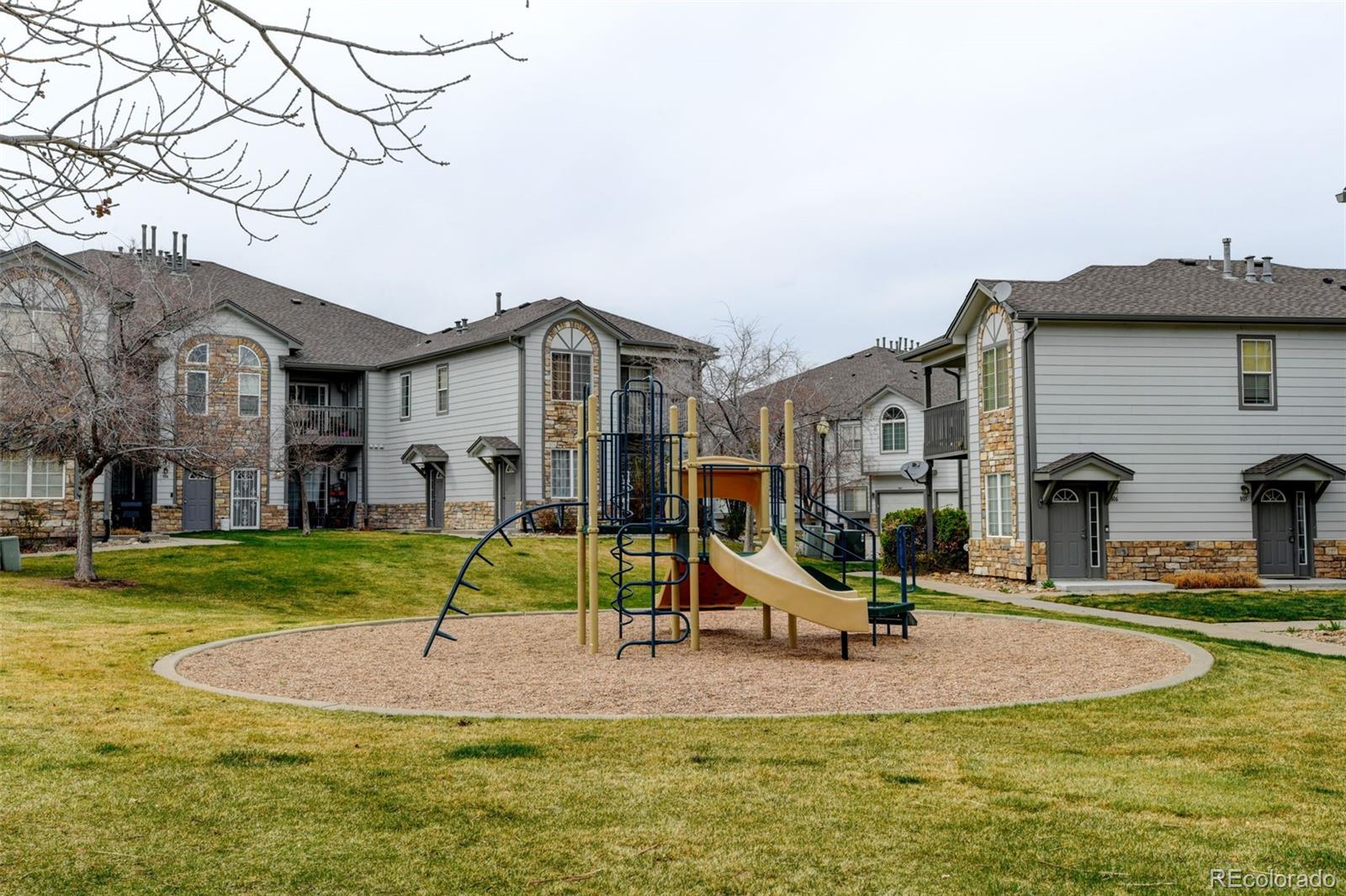 MLS Image #19 for 3281 e 103rd place 1403,thornton, Colorado