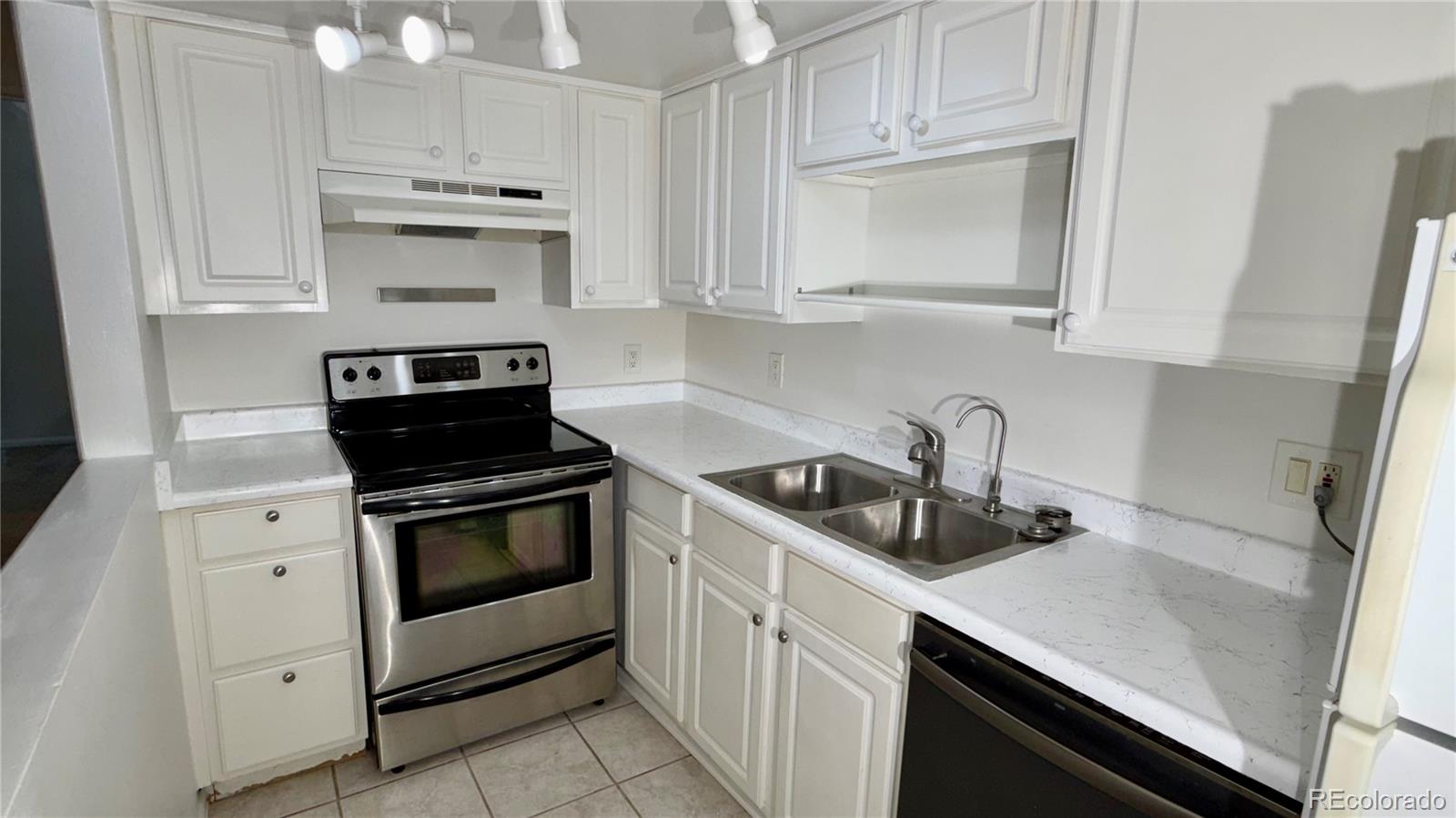 MLS Image #13 for 9725 e harvard avenue,denver, Colorado