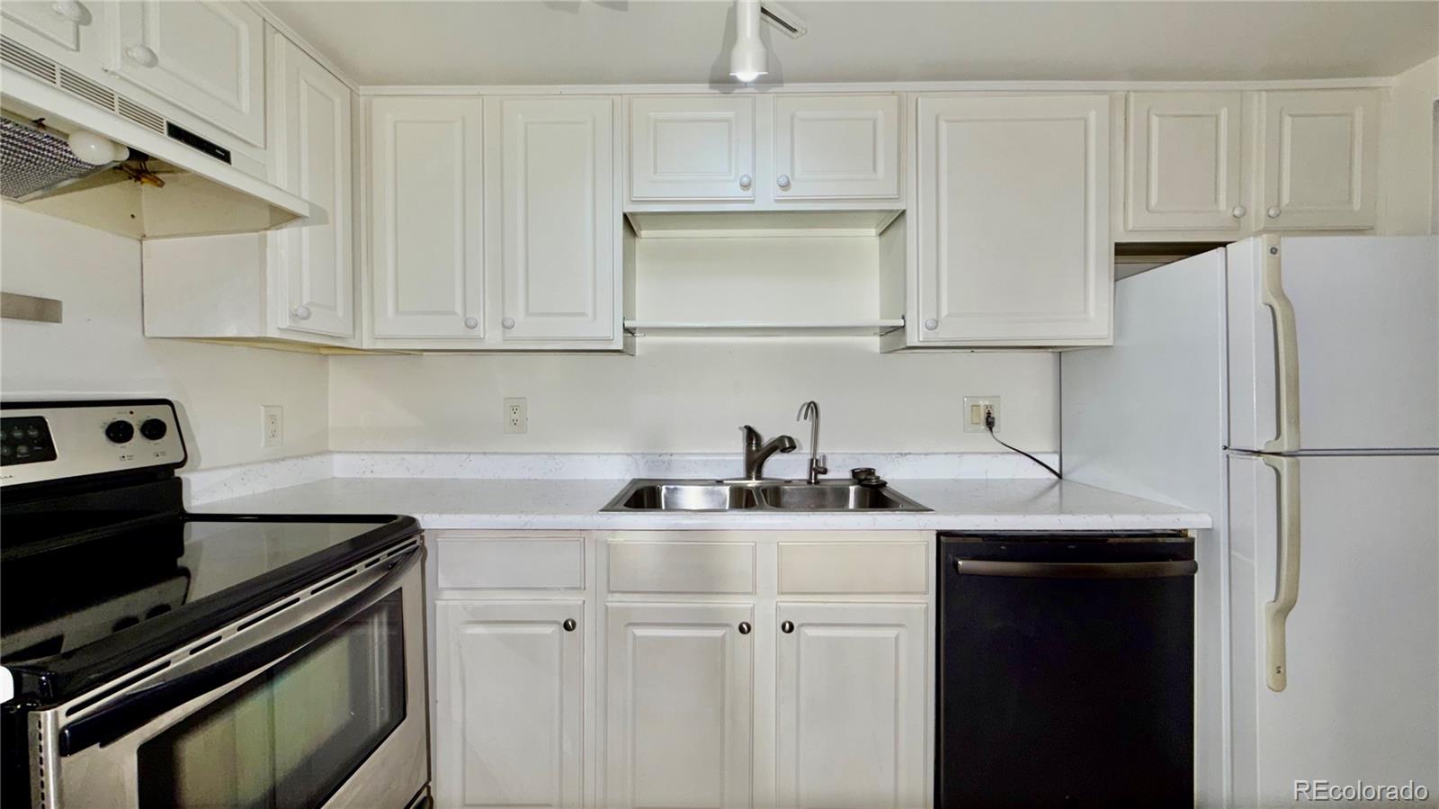 MLS Image #3 for 9725 e harvard avenue,denver, Colorado