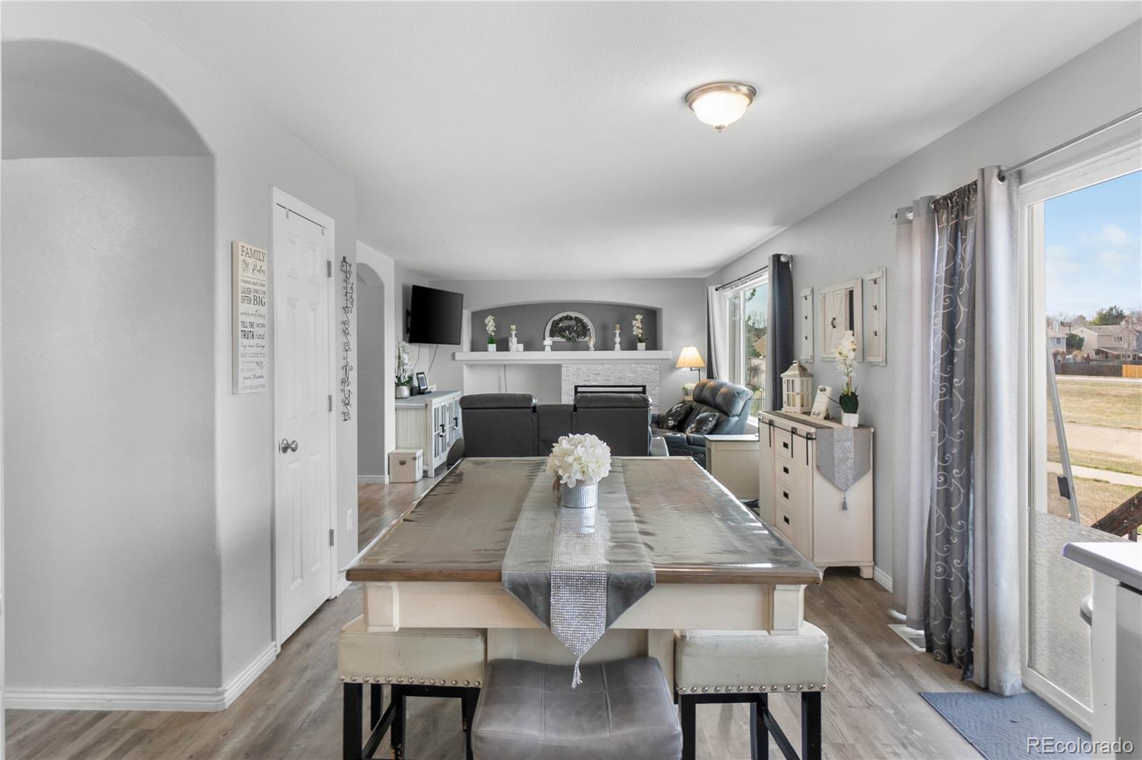MLS Image #11 for 2779 s waco way,aurora, Colorado