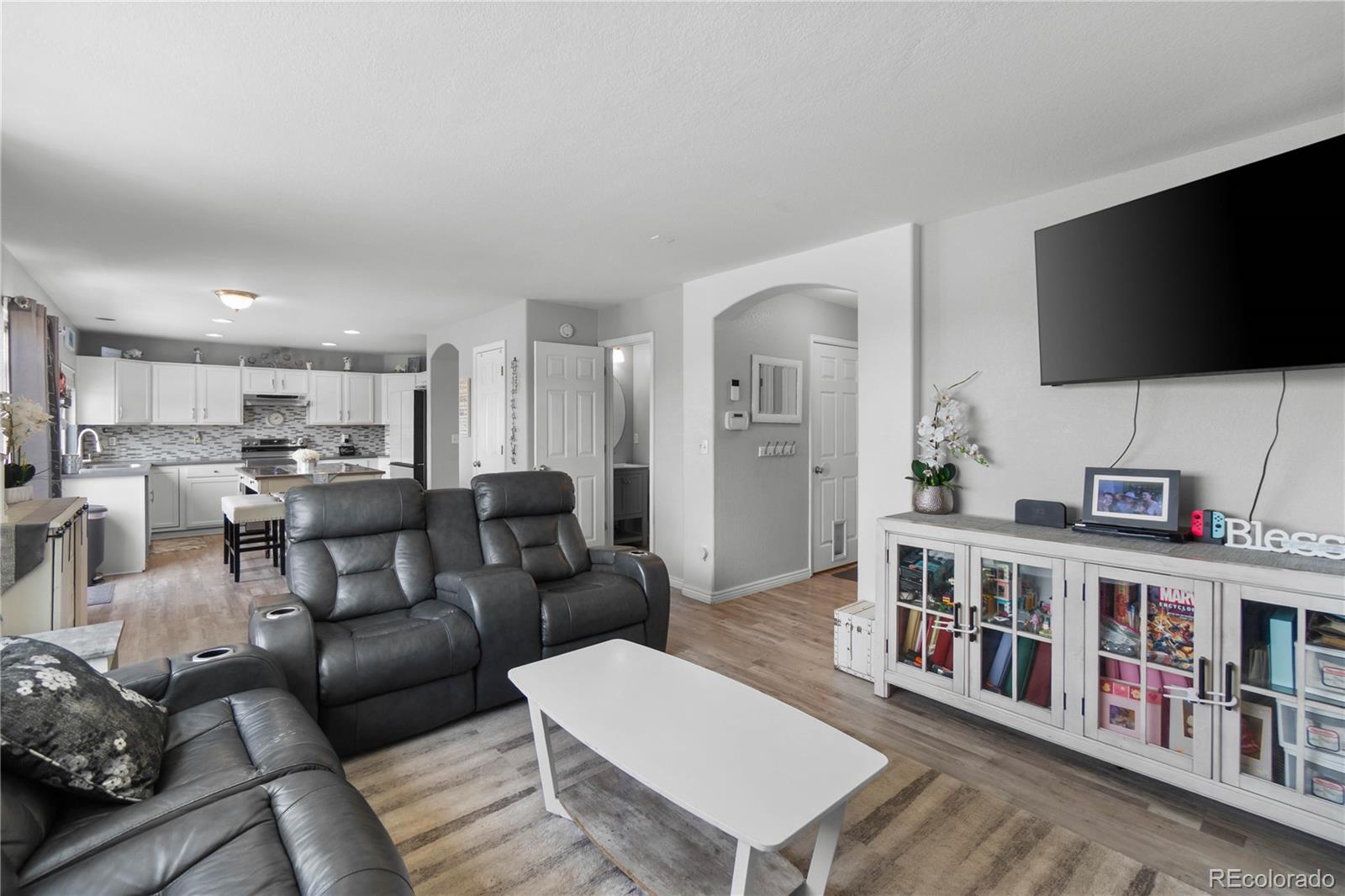 MLS Image #15 for 2779 s waco way,aurora, Colorado