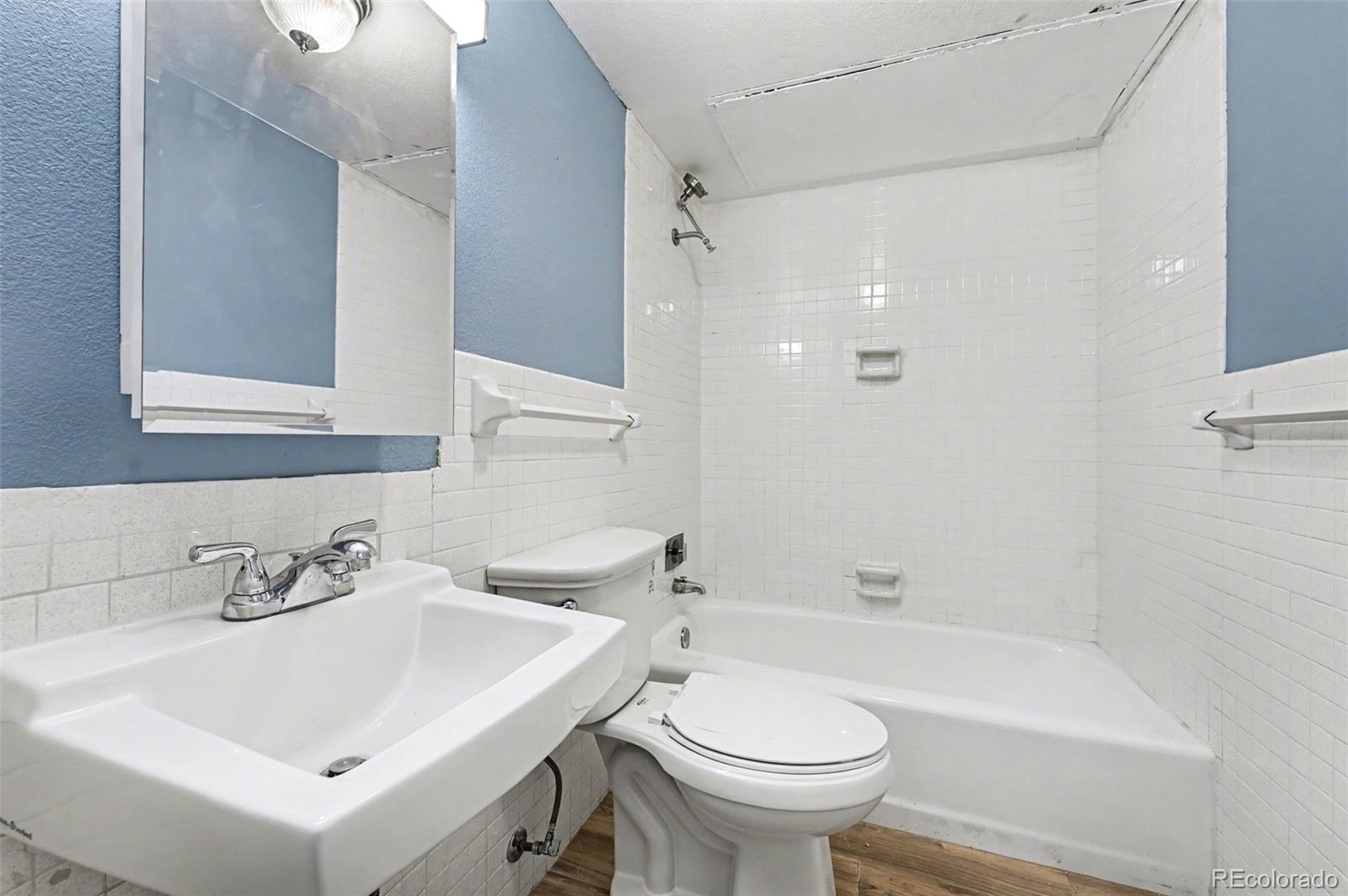 MLS Image #10 for 1020  15th street,denver, Colorado