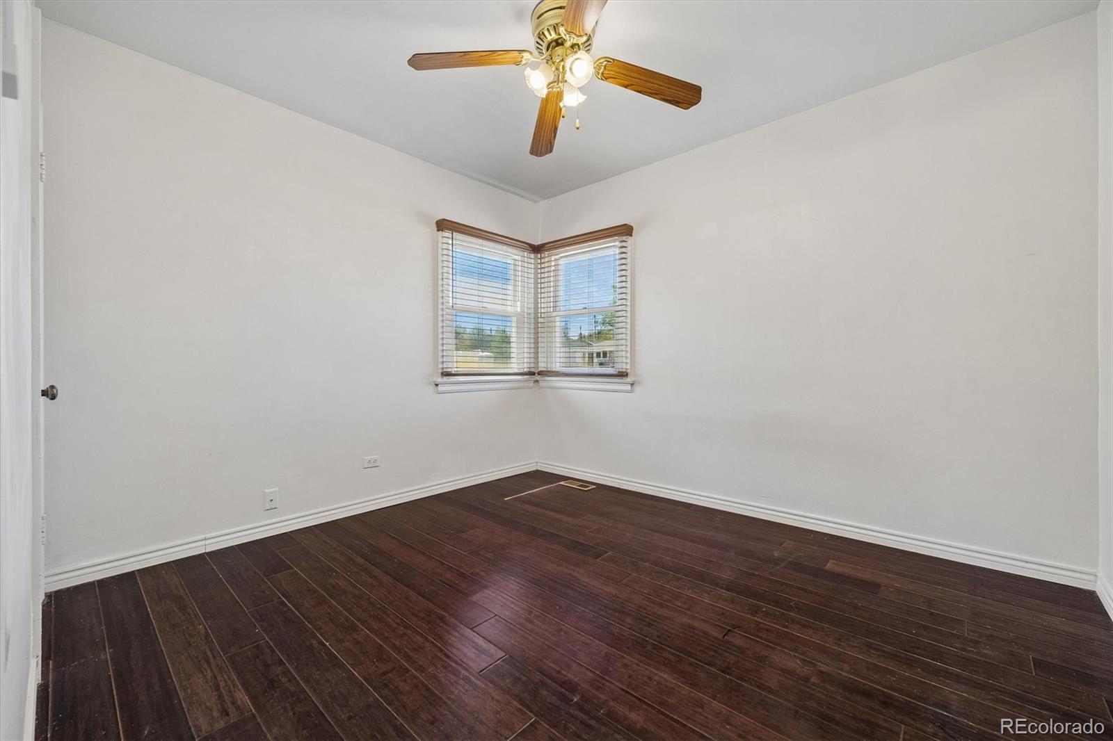 MLS Image #10 for 4574  wyandot street,denver, Colorado