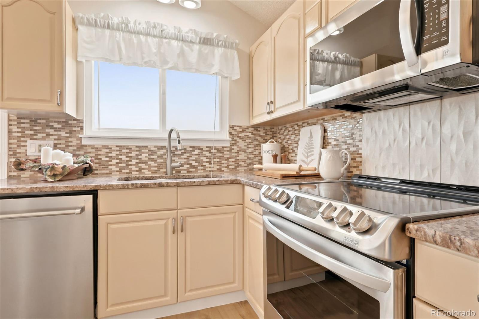 MLS Image #11 for 9600  pendleton drive,highlands ranch, Colorado