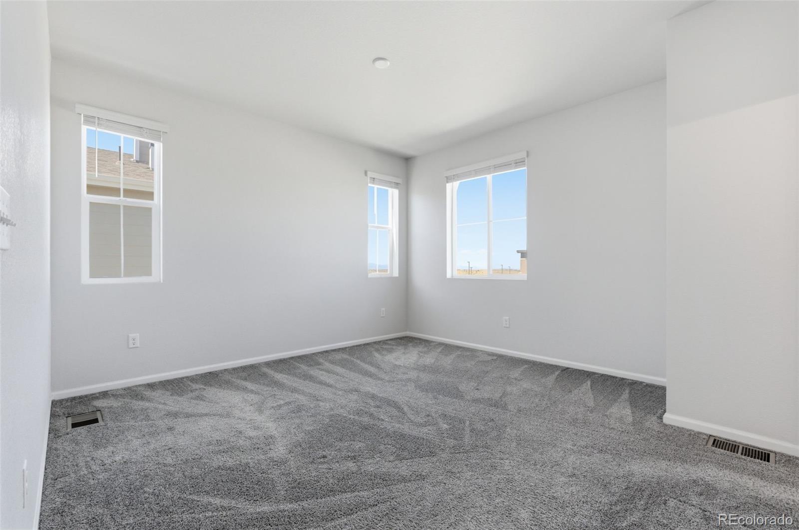 MLS Image #12 for 24380 e 42nd avenue,aurora, Colorado