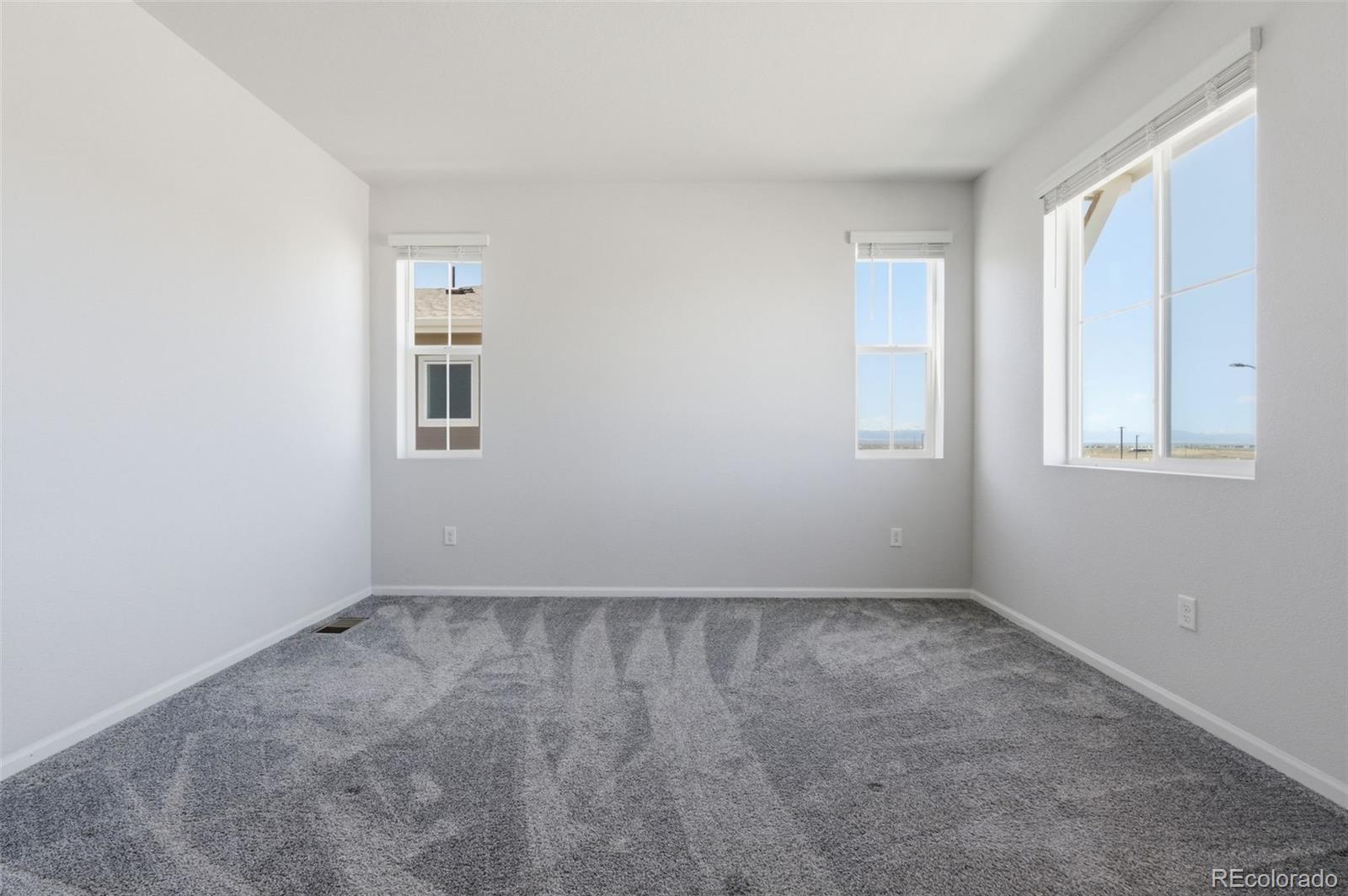 MLS Image #13 for 24380 e 42nd avenue,aurora, Colorado