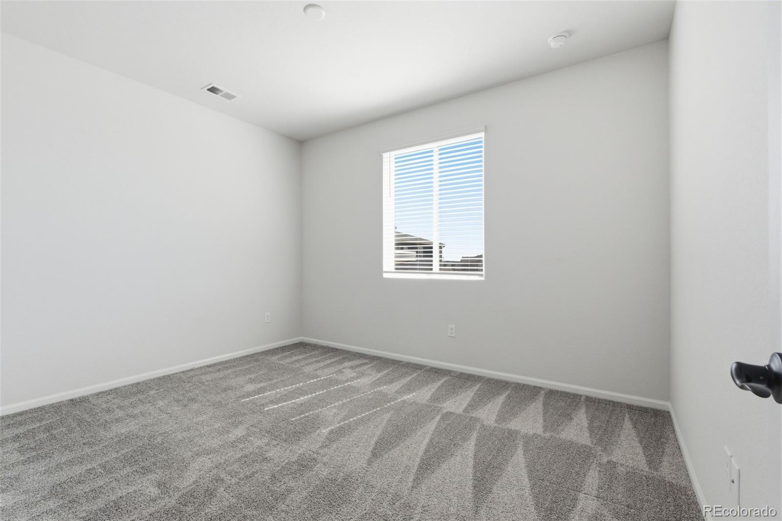 MLS Image #17 for 24380 e 42nd avenue,aurora, Colorado