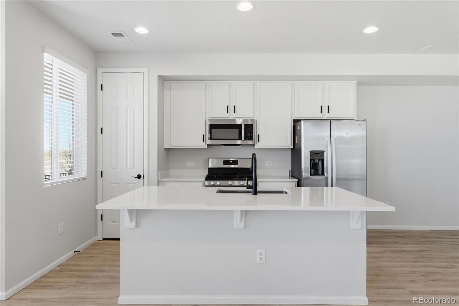 MLS Image #8 for 24380 e 42nd avenue,aurora, Colorado
