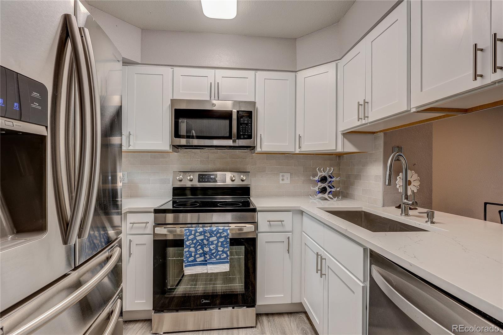MLS Image #7 for 10494 w dartmouth avenue,lakewood, Colorado