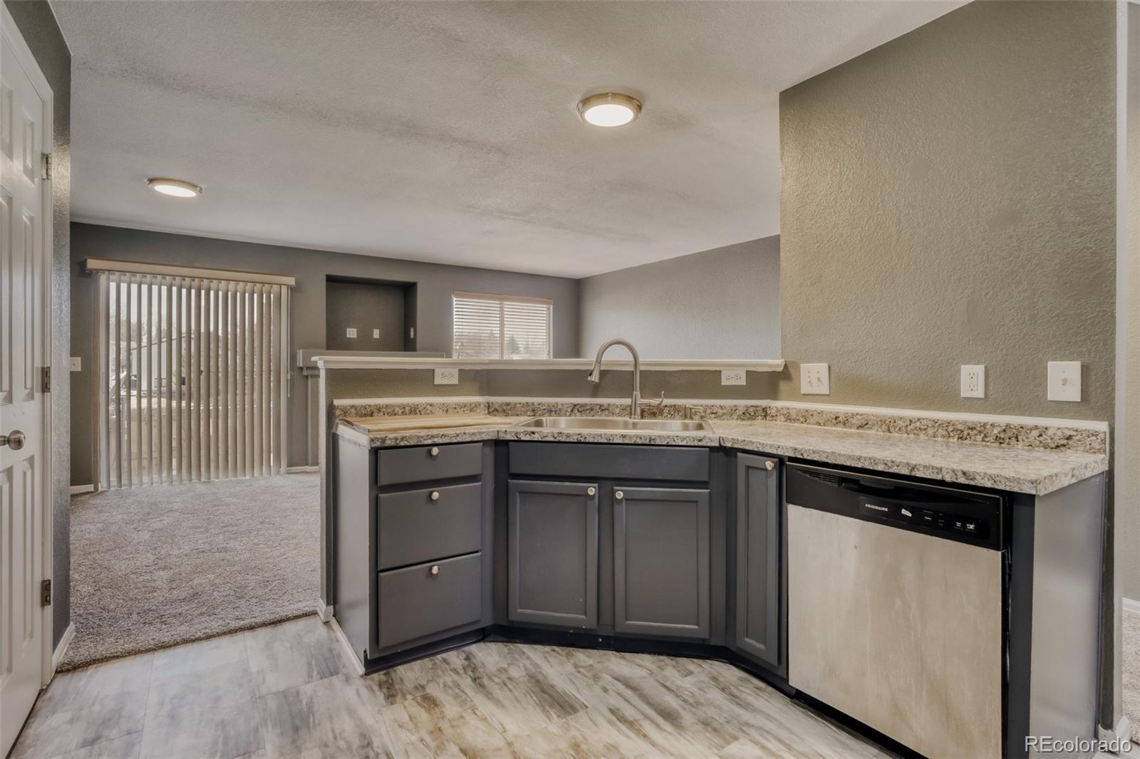 MLS Image #10 for 1179 s waco street e,aurora, Colorado