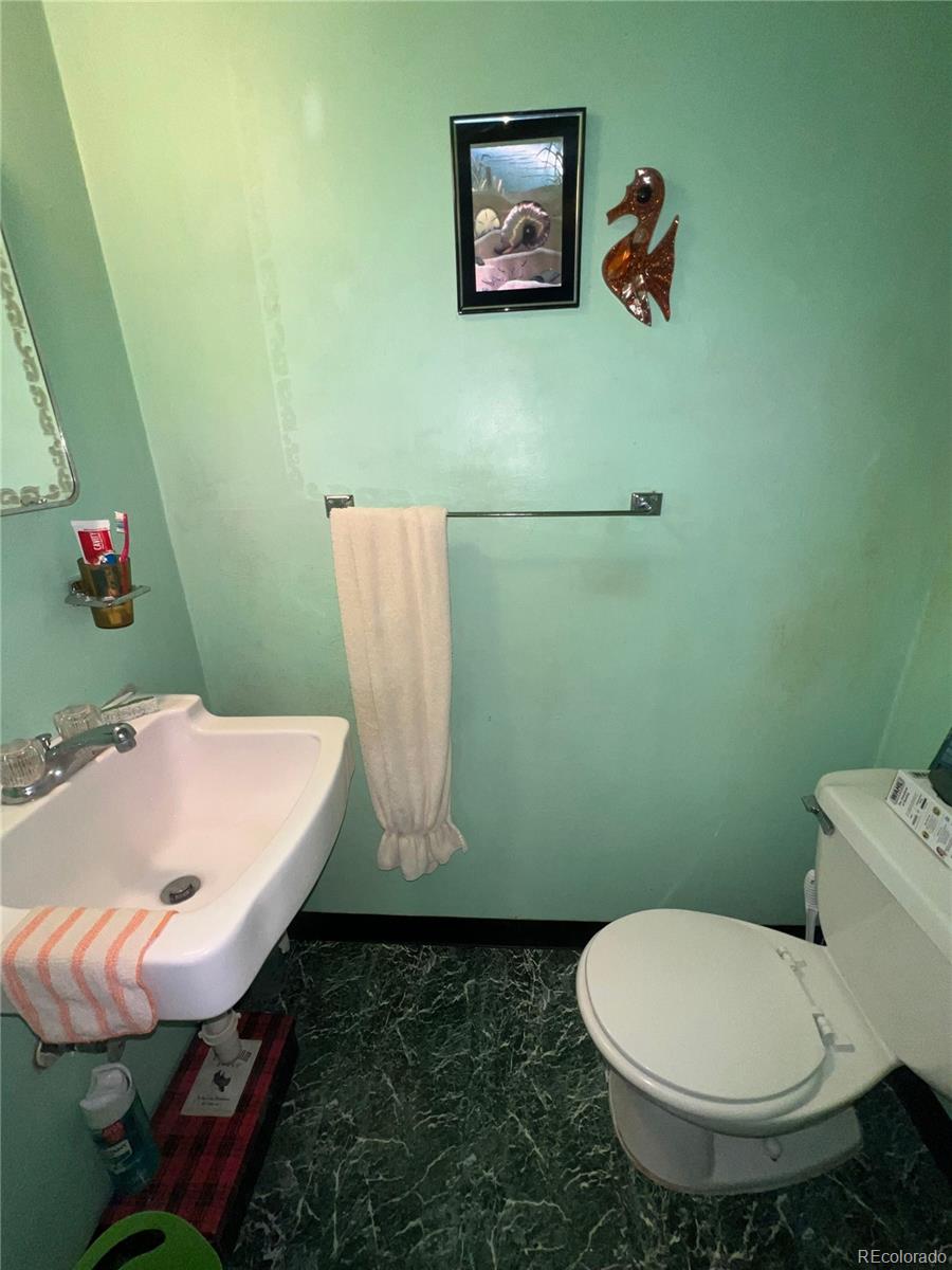 MLS Image #9 for 2981 s dahlia street,denver, Colorado