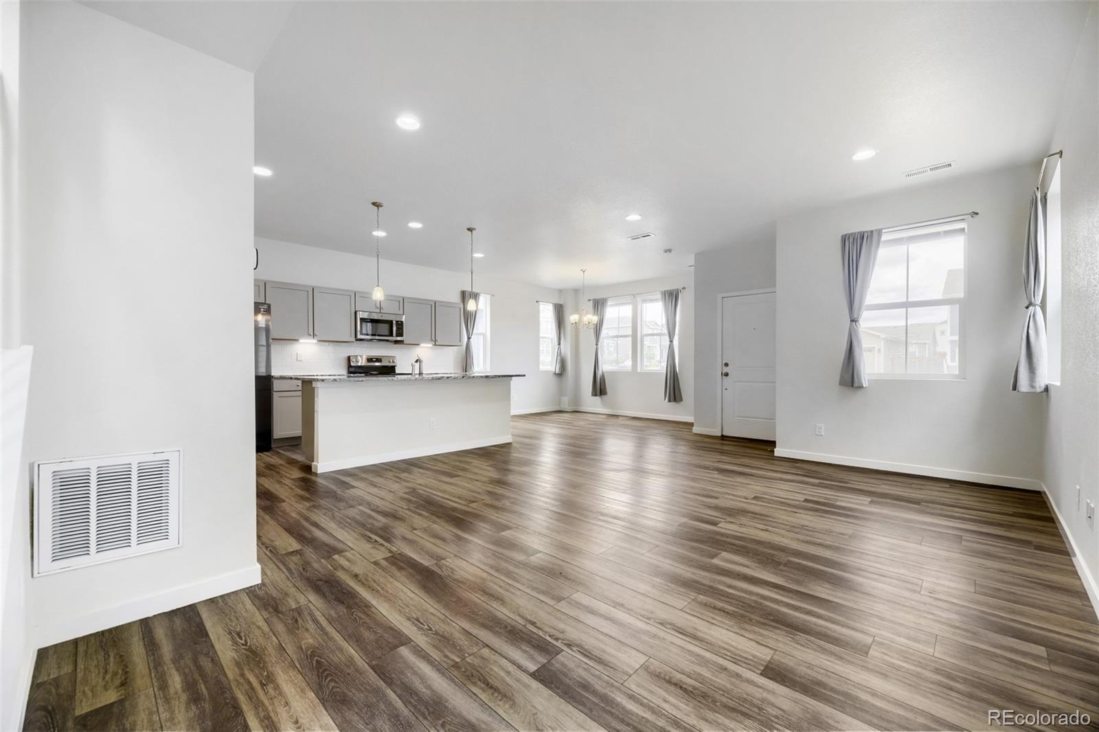 MLS Image #3 for 28435 e 8th avenue,watkins, Colorado