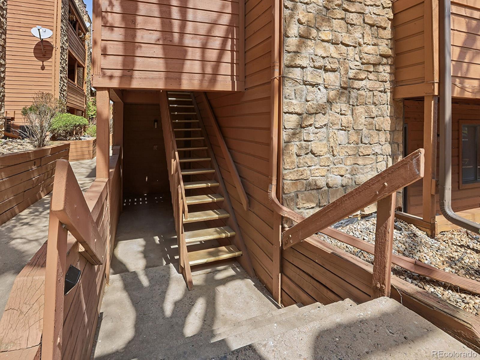 MLS Image #24 for 4671 s decatur street,englewood, Colorado