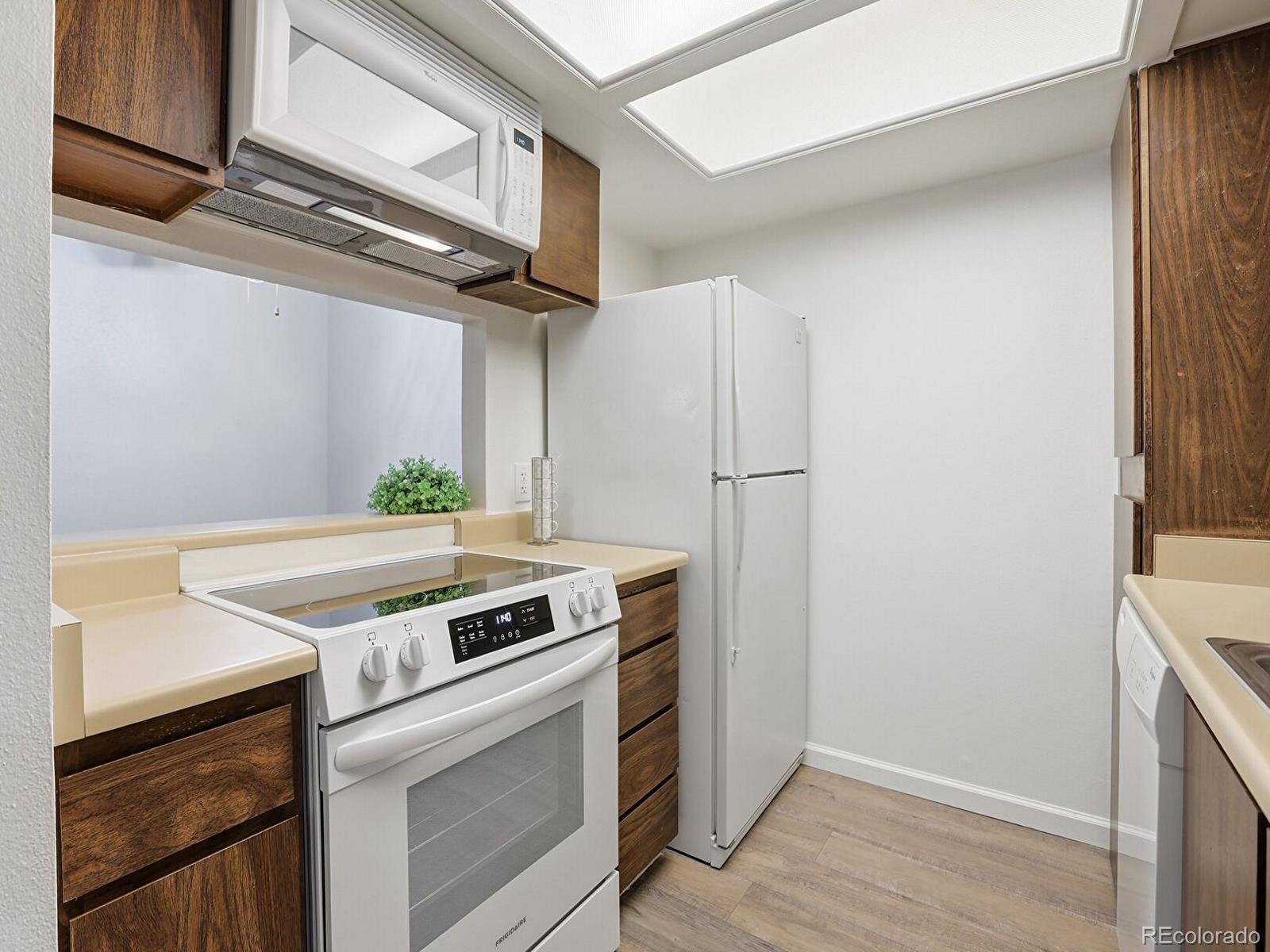 MLS Image #6 for 4671 s decatur street,englewood, Colorado