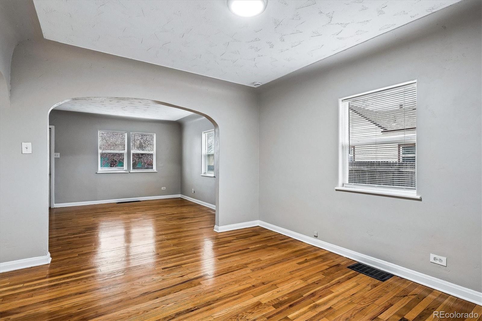 MLS Image #4 for 2037  geneva street,aurora, Colorado