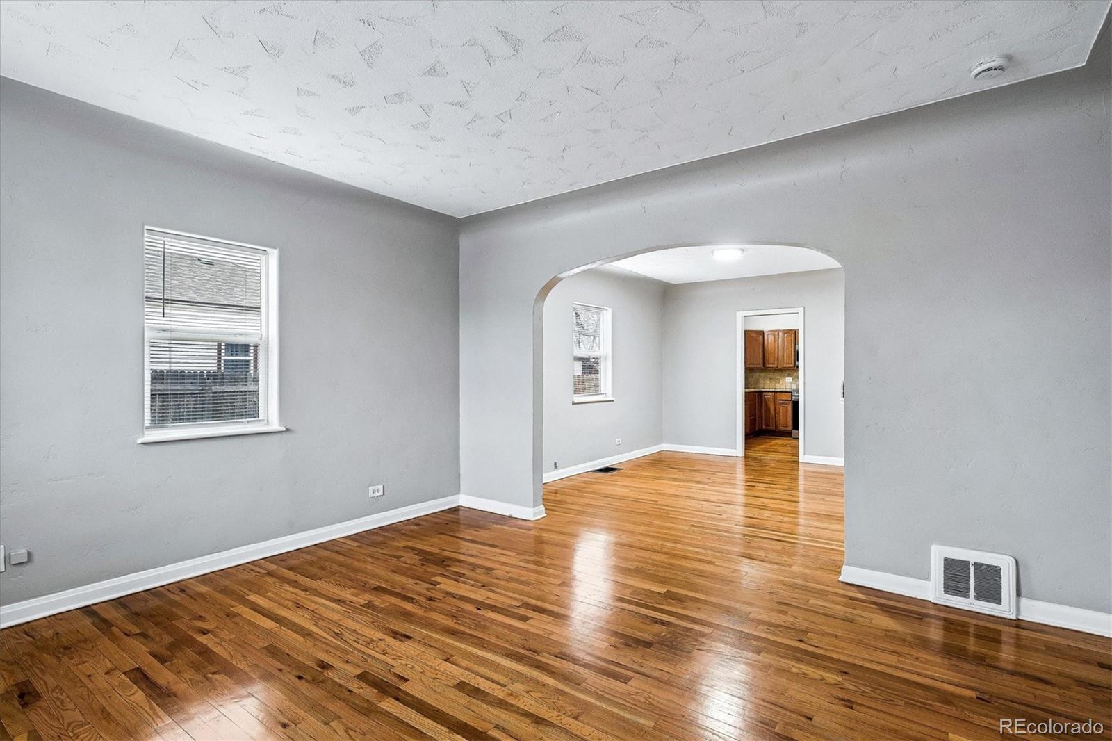 MLS Image #7 for 2037  geneva street,aurora, Colorado