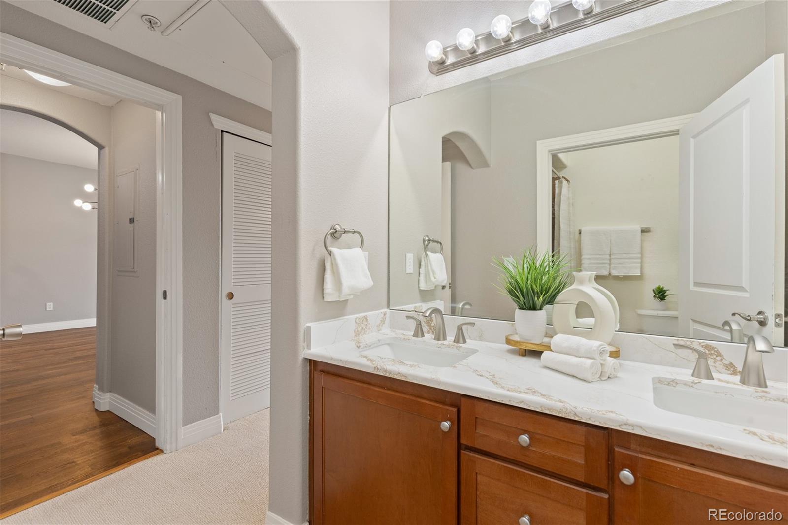 MLS Image #7 for 9019 e panorama circle,englewood, Colorado
