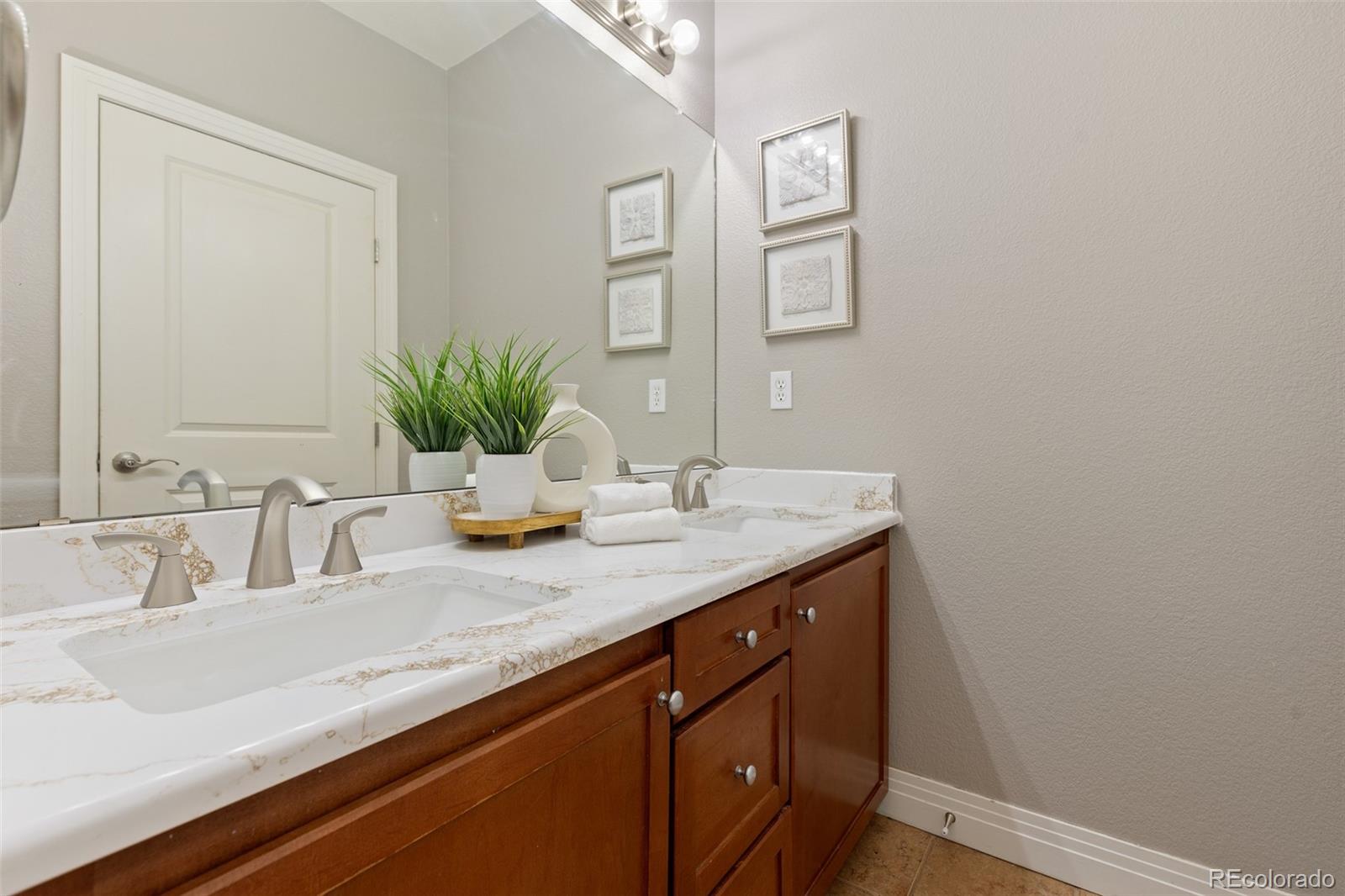 MLS Image #8 for 9019 e panorama circle,englewood, Colorado