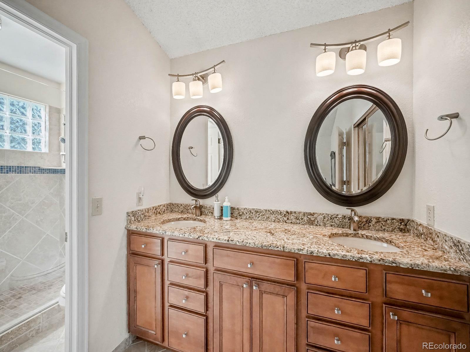 MLS Image #6 for 2058 e phillips place,centennial, Colorado