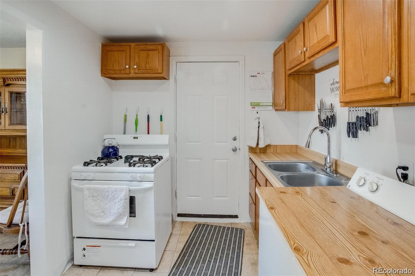 MLS Image #10 for 6750  clermont street,commerce city, Colorado