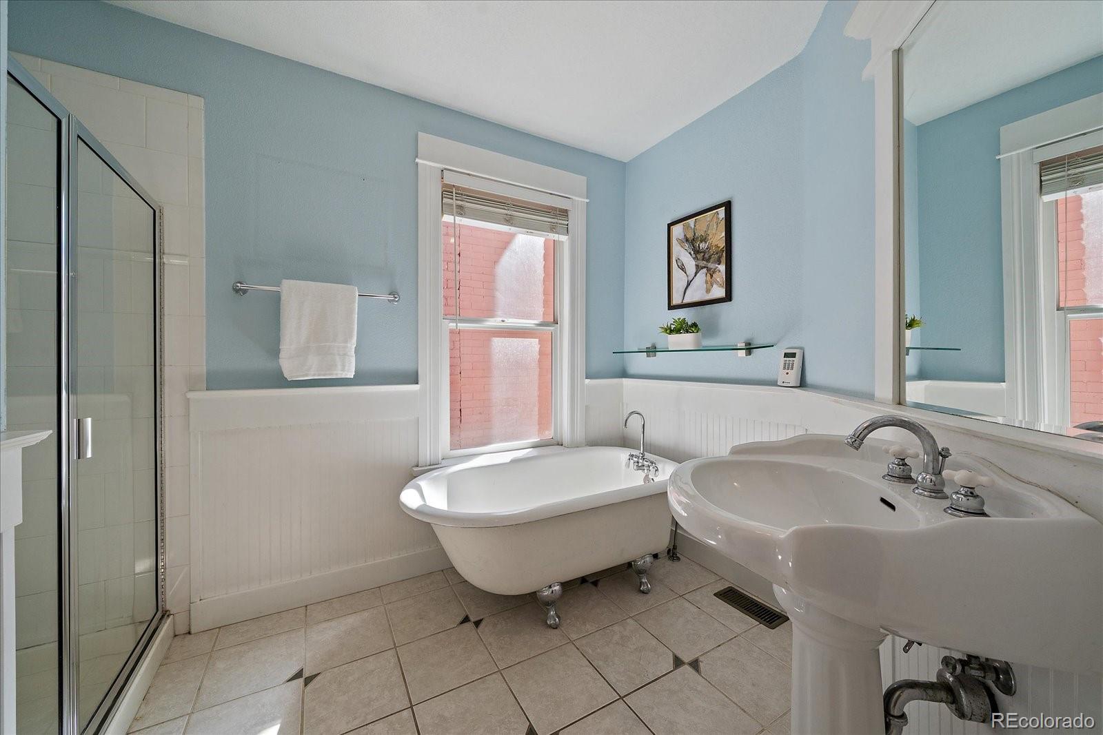 MLS Image #15 for 1576 n franklin street,denver, Colorado
