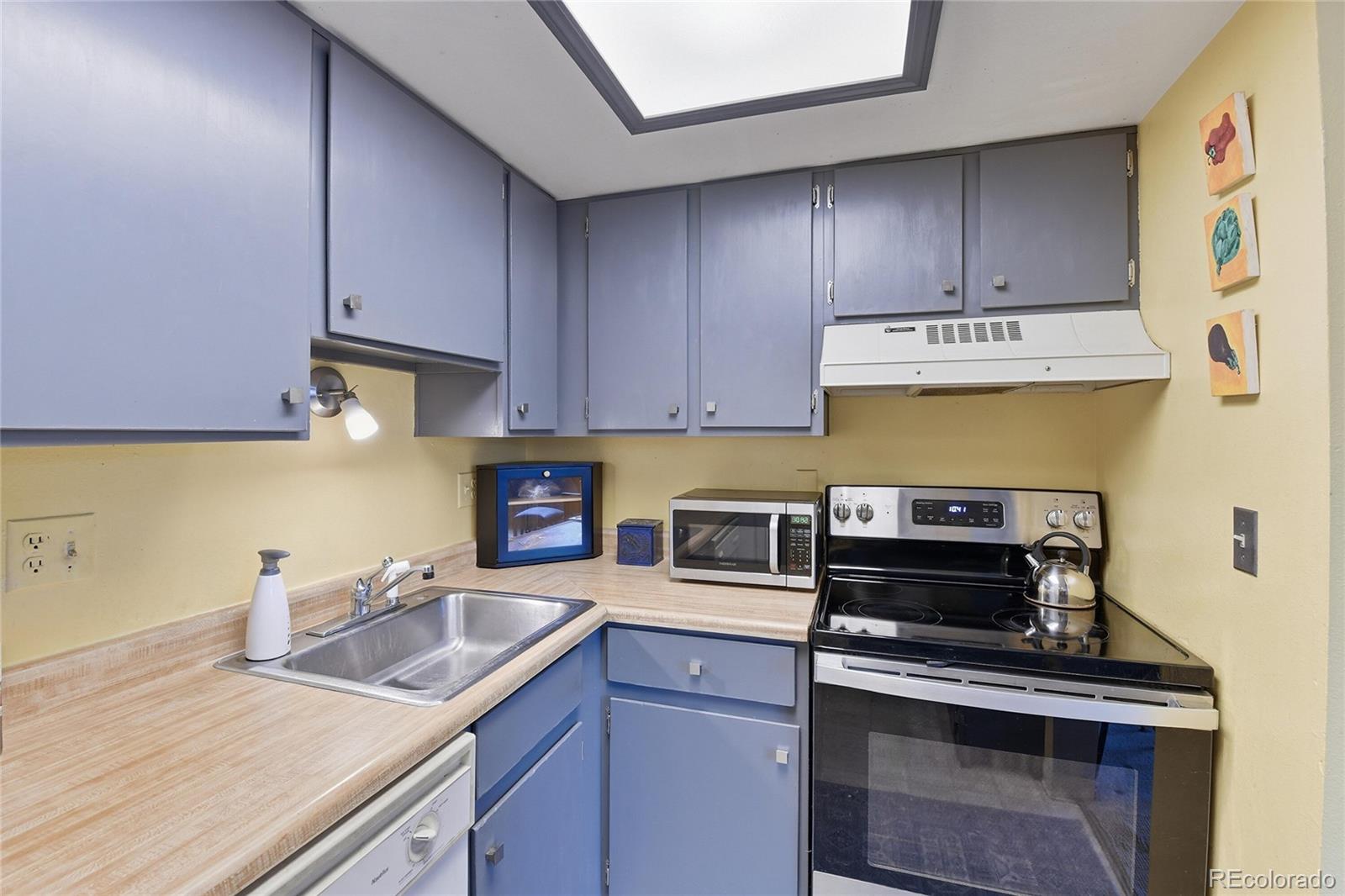 MLS Image #10 for 12470 w nevada place,lakewood, Colorado
