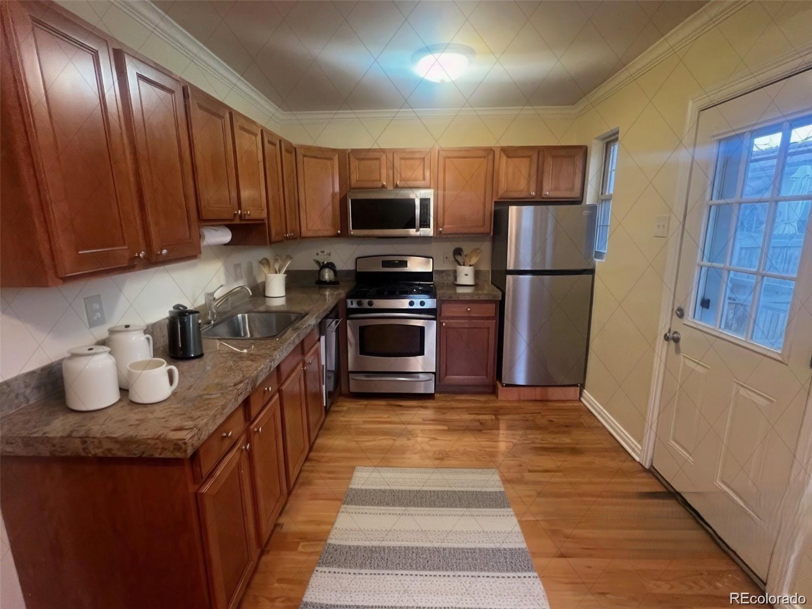 MLS Image #8 for 1425  ivy street,denver, Colorado