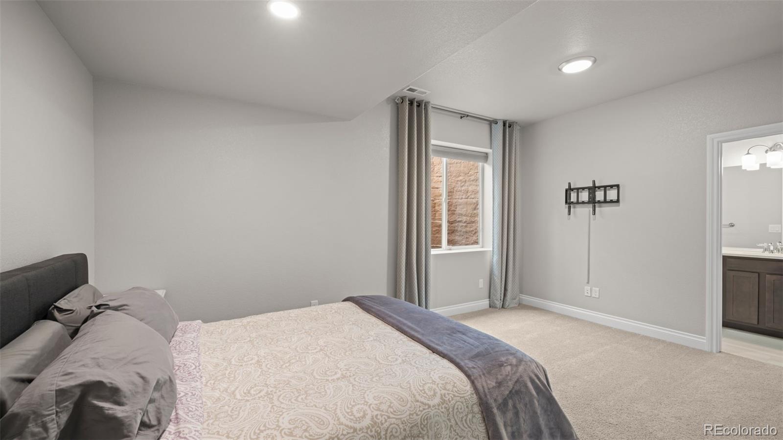 MLS Image #31 for 4007  notch trail,colorado springs, Colorado