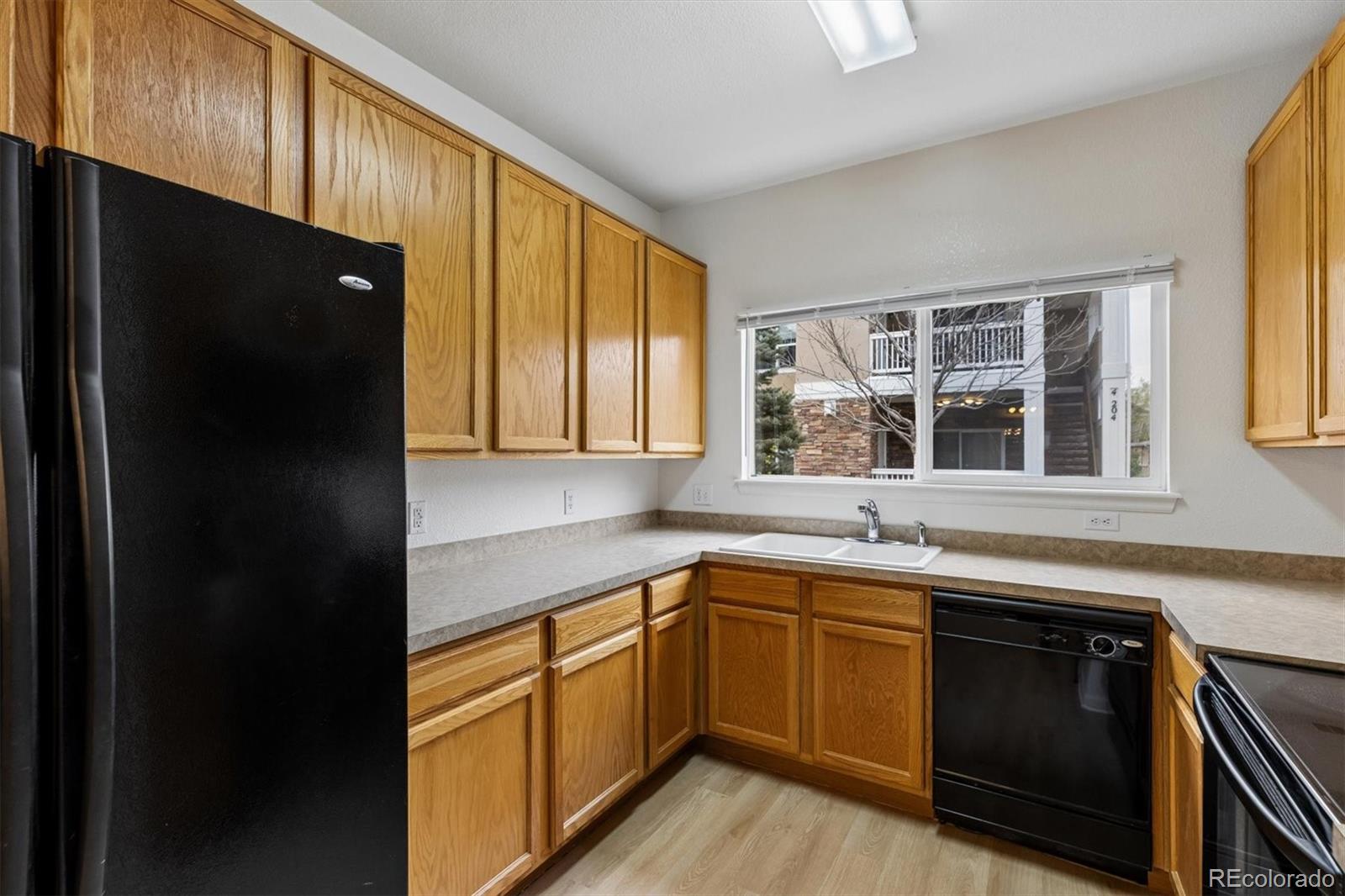 MLS Image #10 for 8200 e 8th avenue,denver, Colorado
