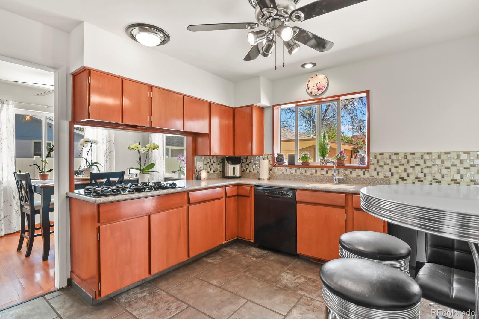 MLS Image #12 for 9305 w 52nd avenue,arvada, Colorado