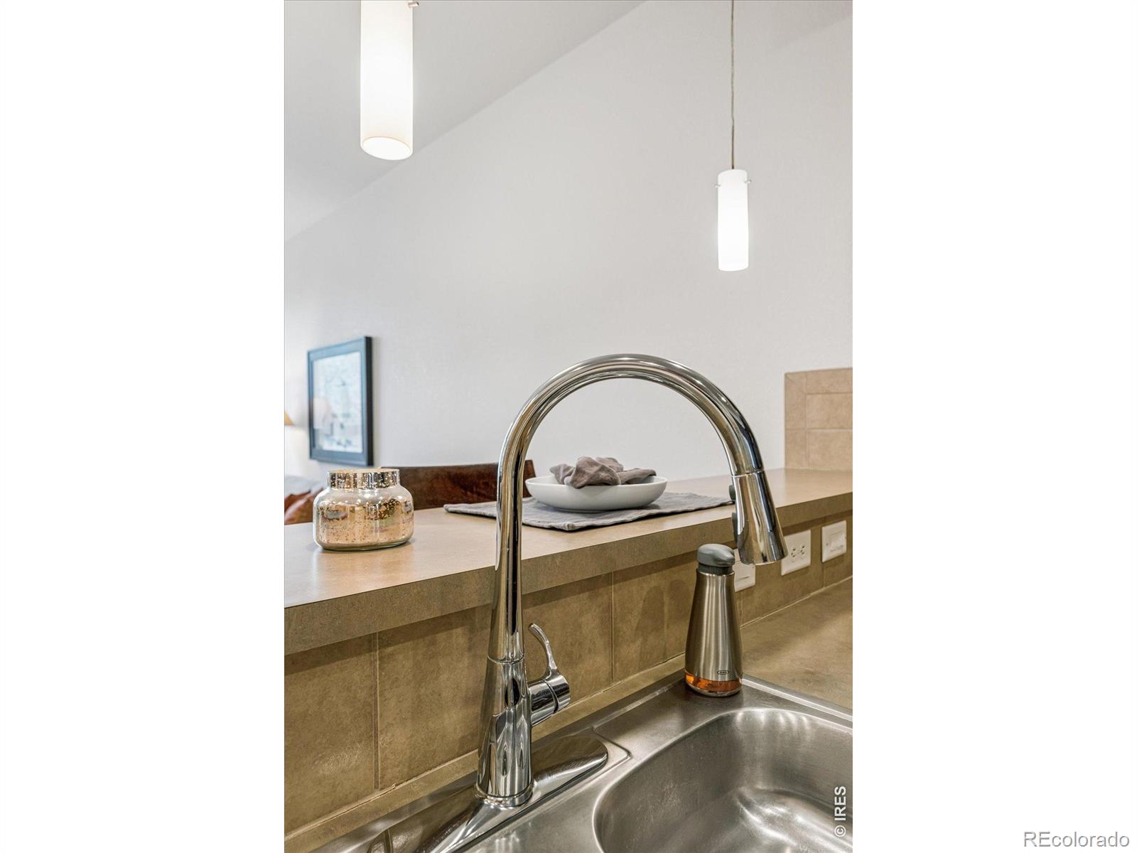 MLS Image #17 for 2260  golden eagle way,louisville, Colorado