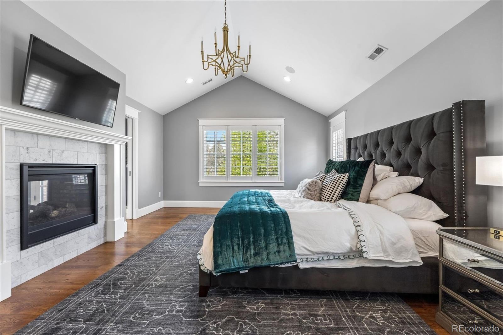 MLS Image #28 for 670  ash street,denver, Colorado