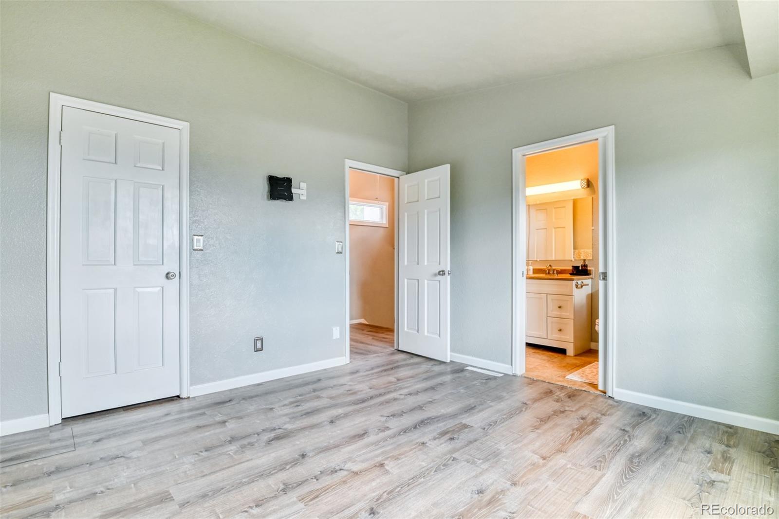 MLS Image #12 for 1420  territory trail,colorado springs, Colorado