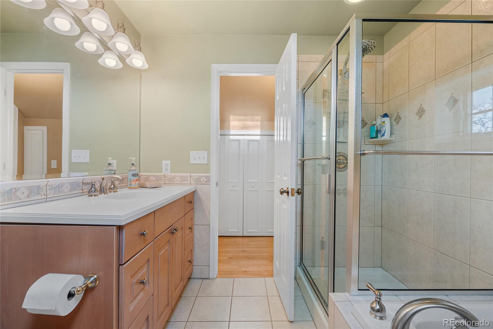 MLS Image #32 for 5530 e 6th avenue,denver, Colorado