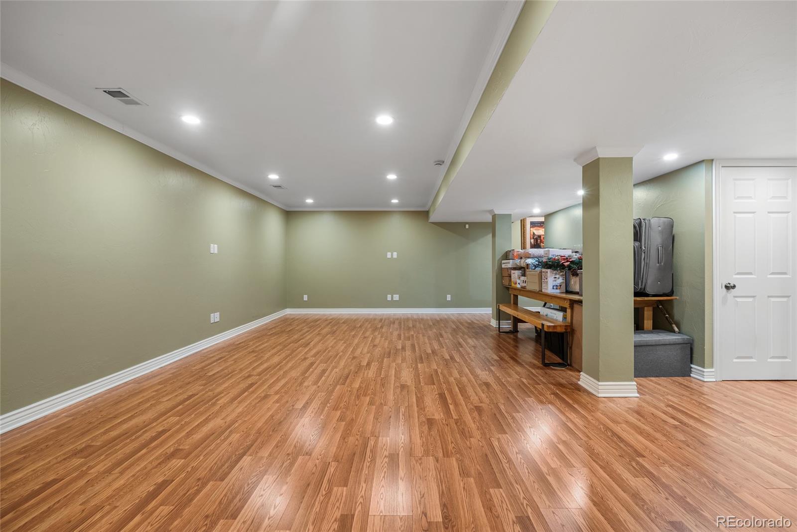 MLS Image #33 for 5530 e 6th avenue,denver, Colorado