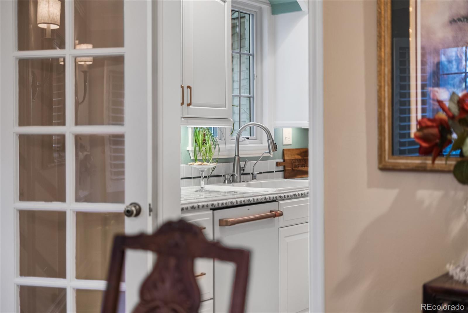 MLS Image #9 for 5530 e 6th avenue,denver, Colorado