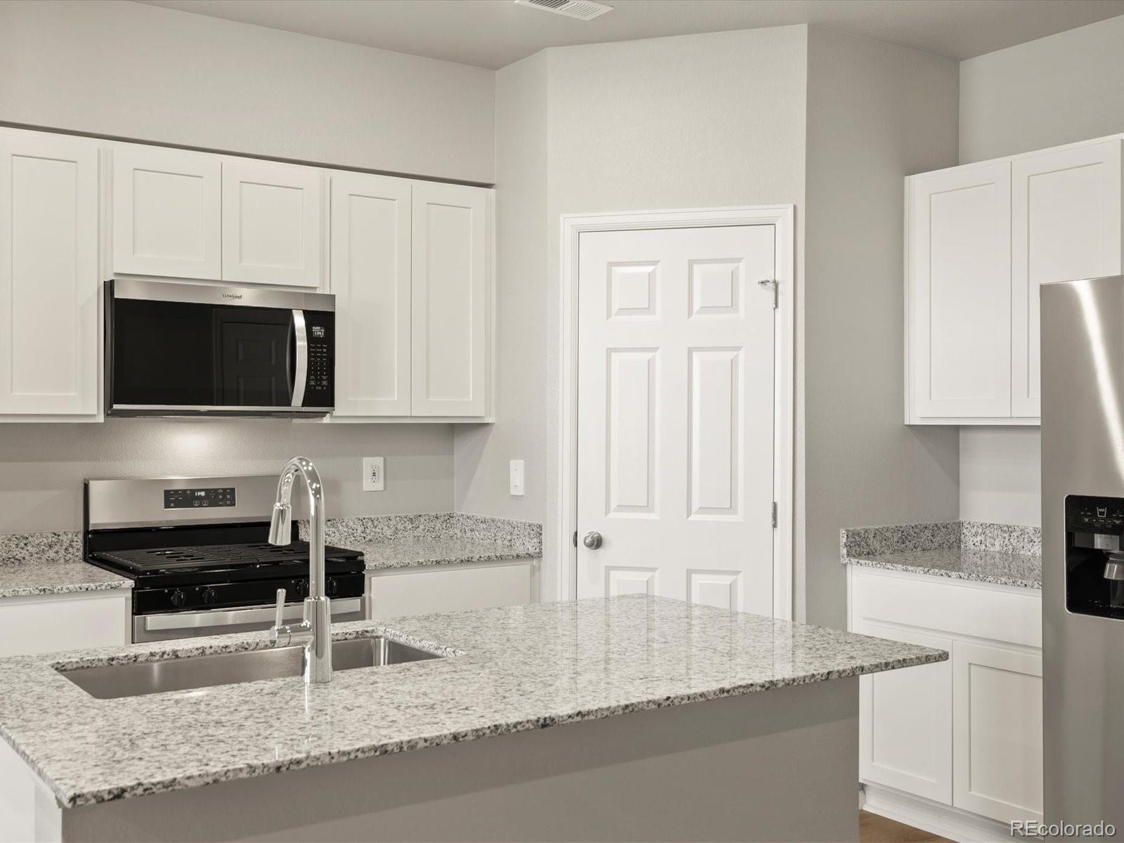 MLS Image #5 for 1596  riverplace drive,windsor, Colorado