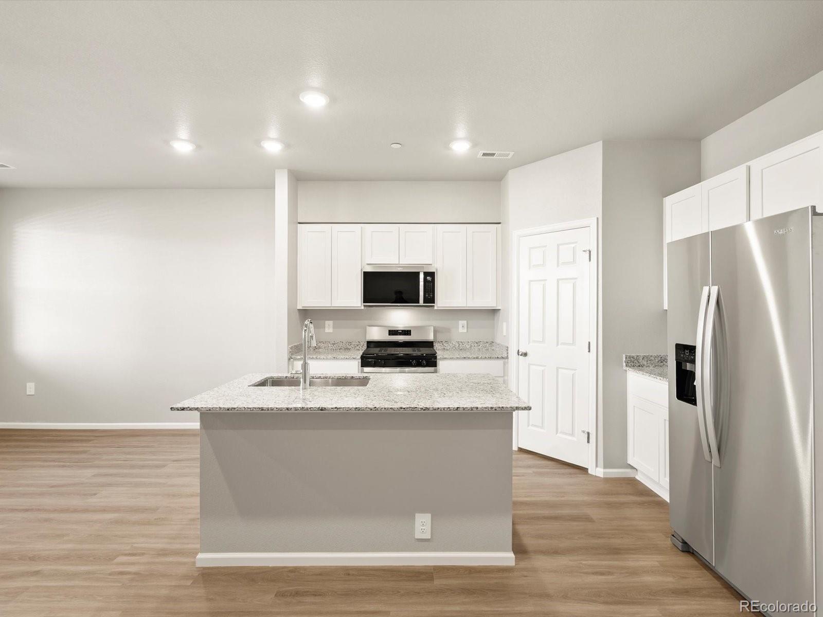 MLS Image #7 for 1596  riverplace drive,windsor, Colorado