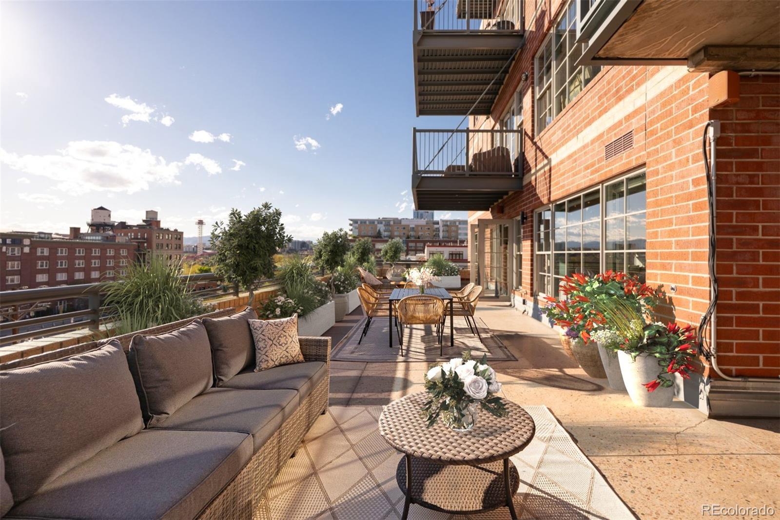 MLS Image #3 for 1499  blake street 6k,denver, Colorado
