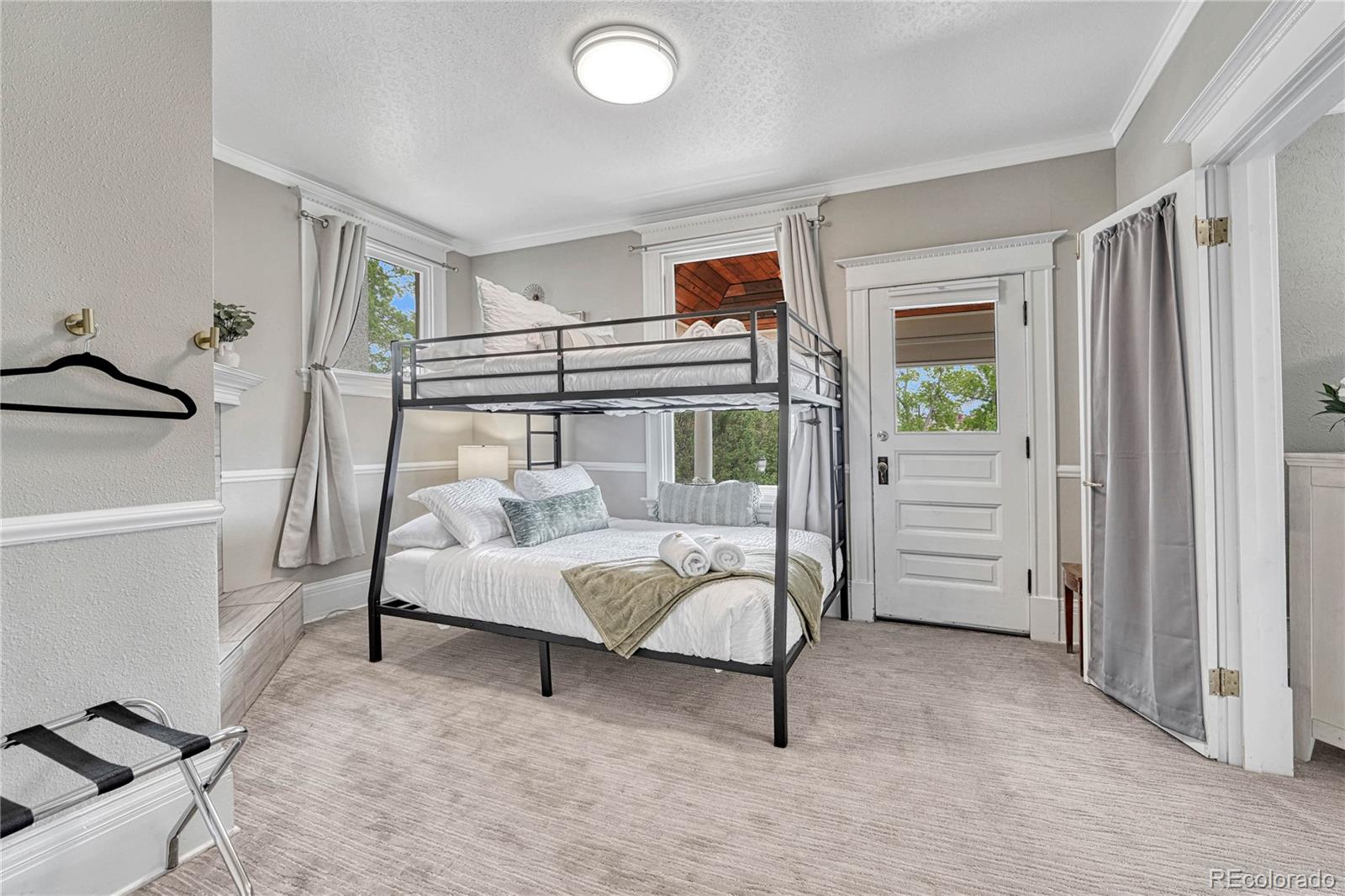 MLS Image #15 for 6  boulder crescent street,colorado springs, Colorado