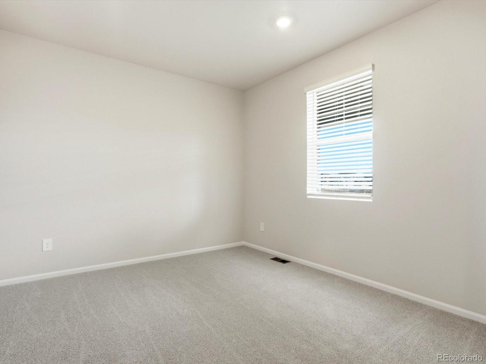 MLS Image #2 for 1216  spring creek drive,windsor, Colorado