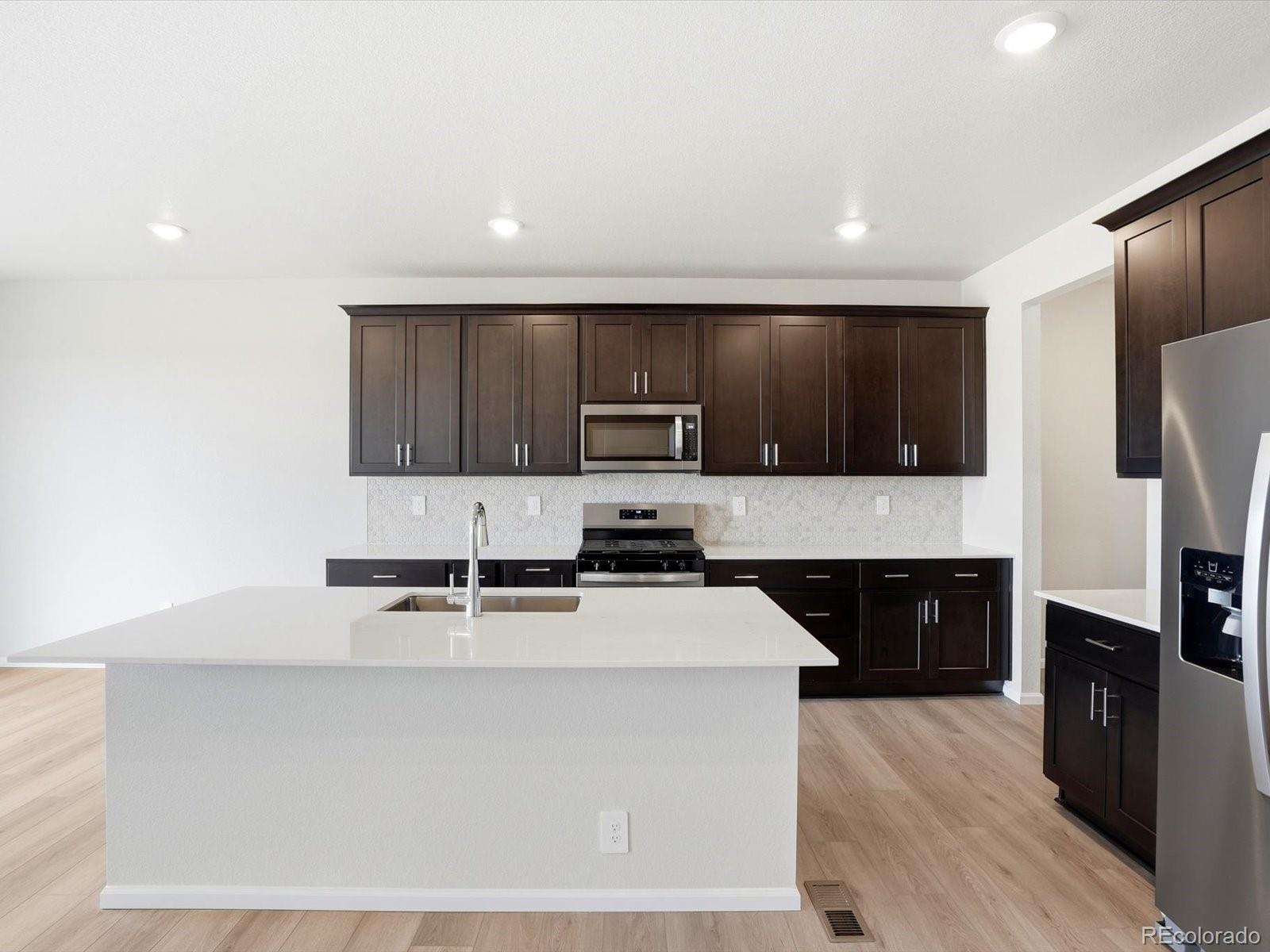 MLS Image #4 for 1216  spring creek drive,windsor, Colorado